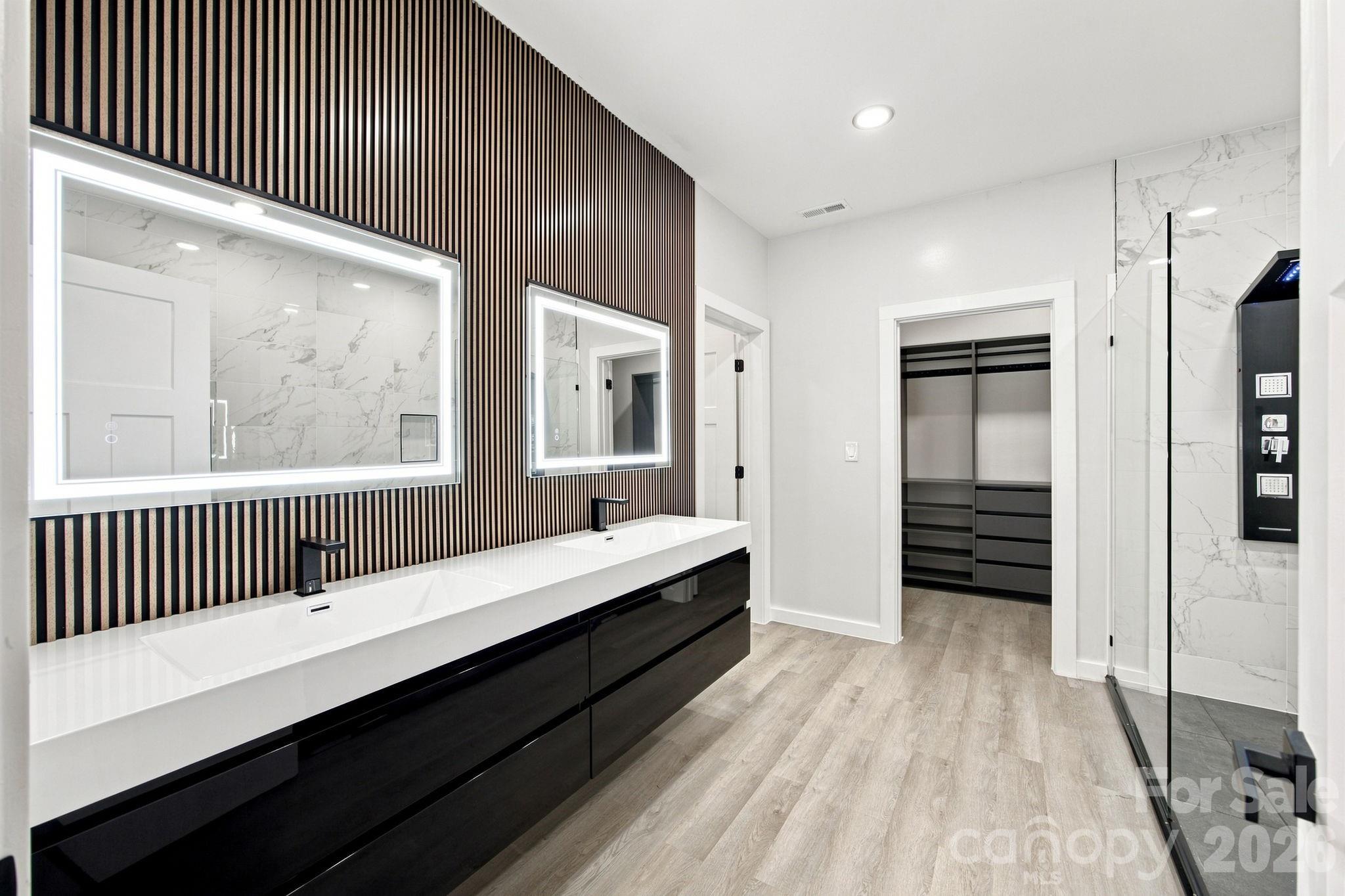 314 Oak Knoll Property Photo 14