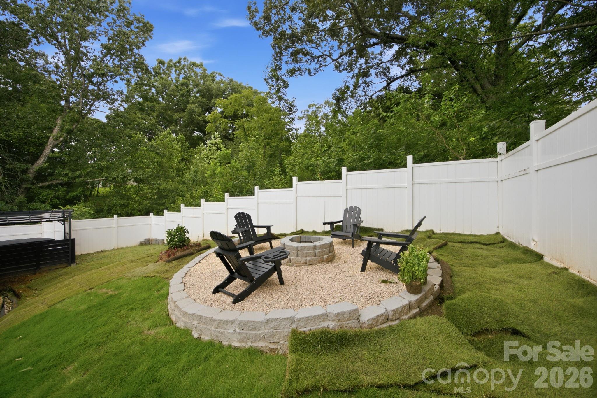 314 Oak Knoll Property Photo 33