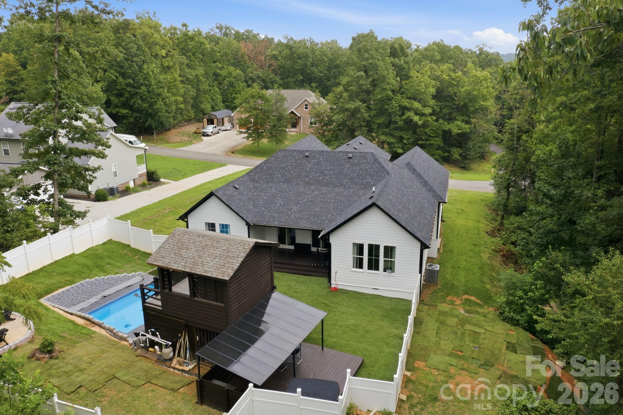 314 Oak Knoll Property Photo 40