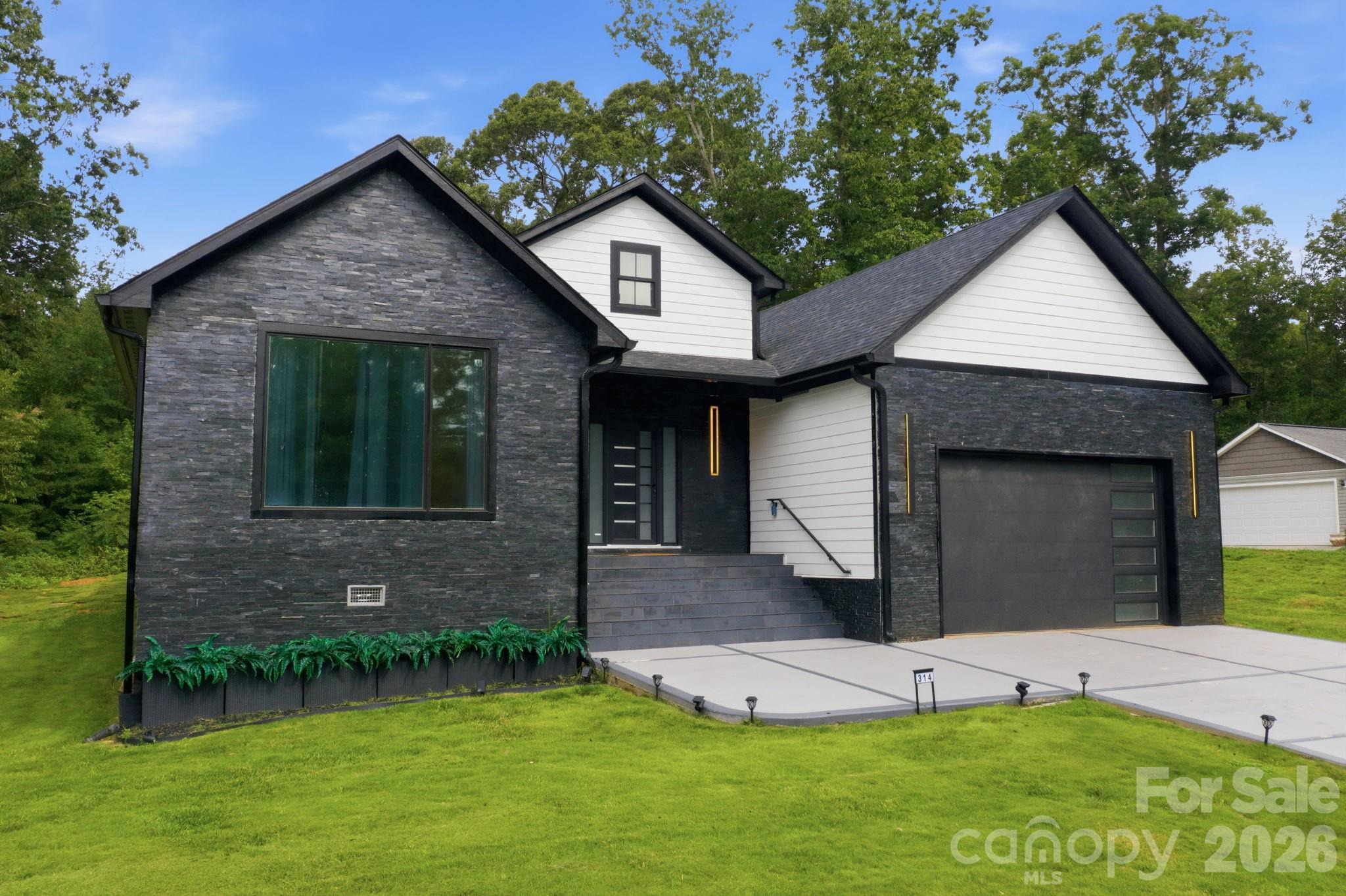 314 Oak Knoll Property Photo 47