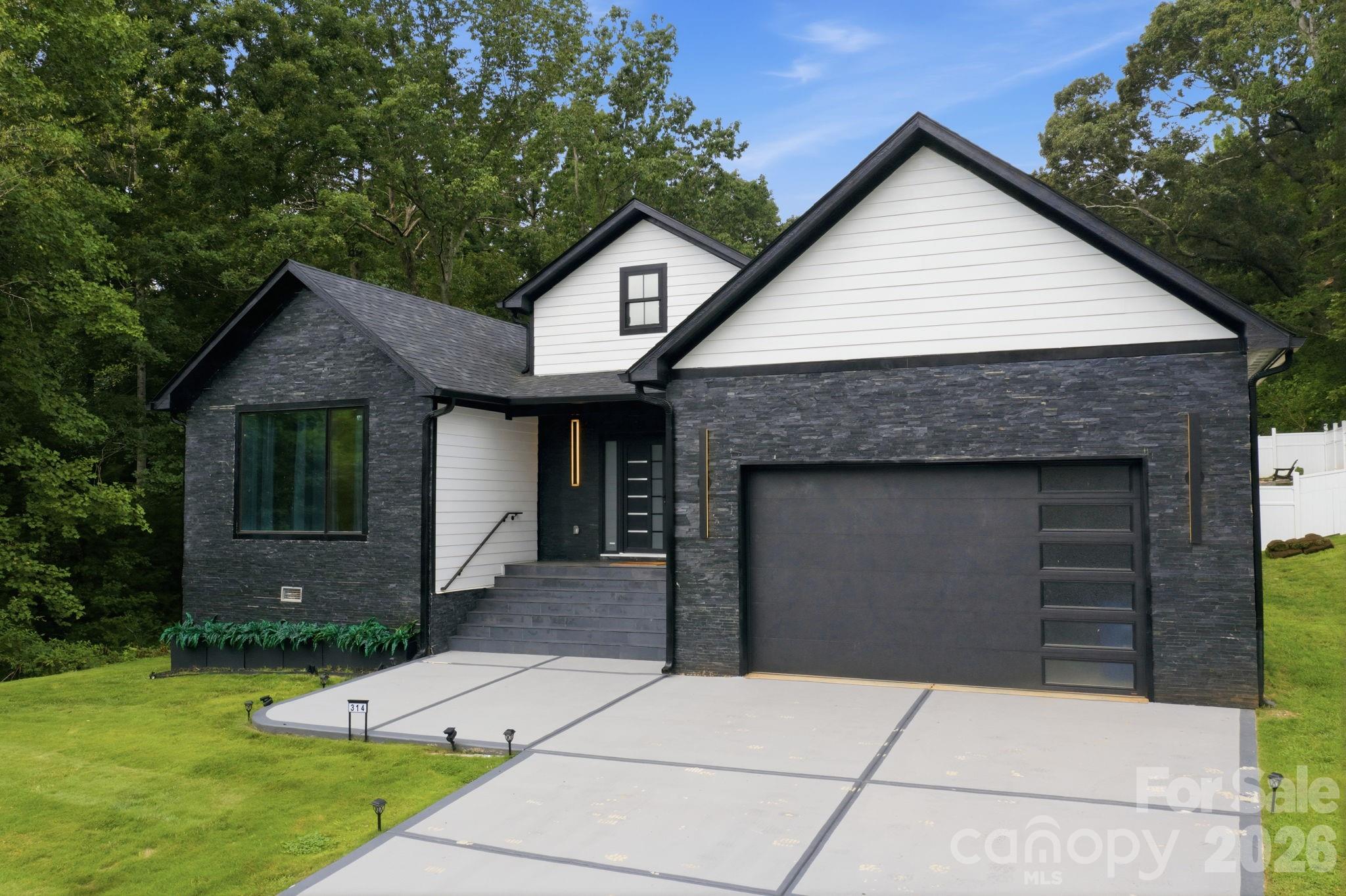 314 Oak Knoll Property Photo 48