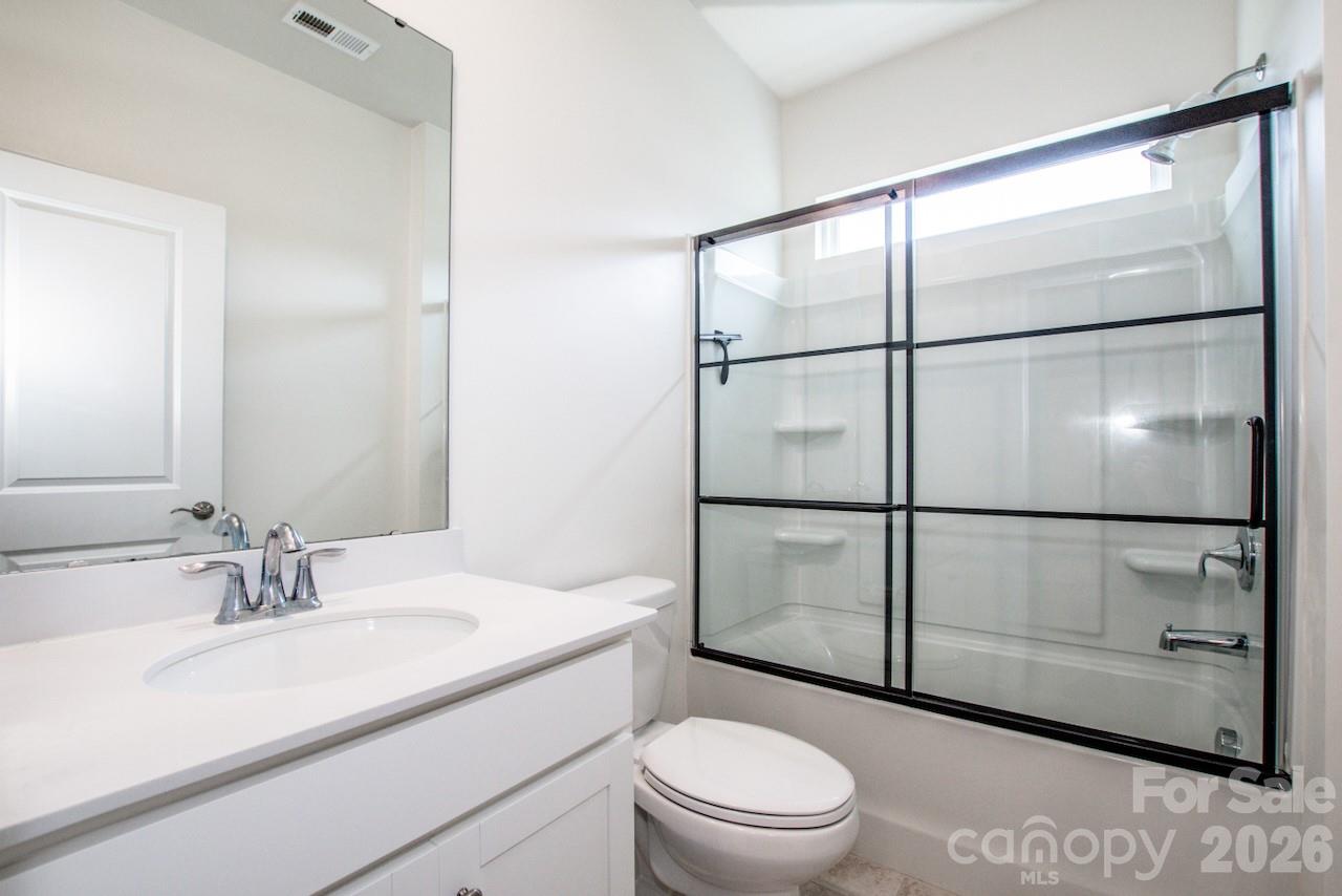 5623 Newton Way Property Photo 17