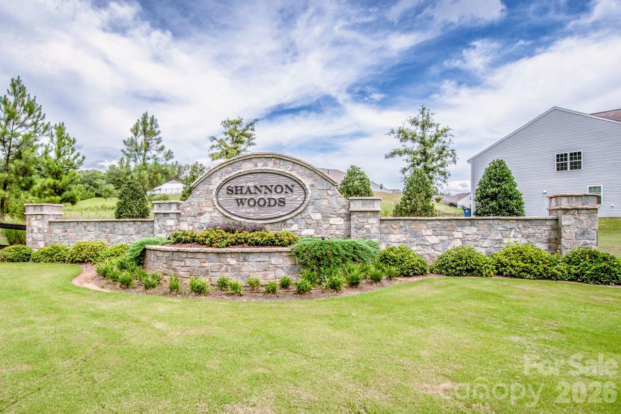 5623 Newton Way Property Photo 25
