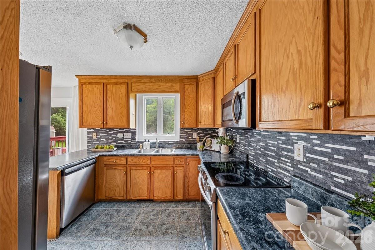 508 Watergate Circle Property Photo 18