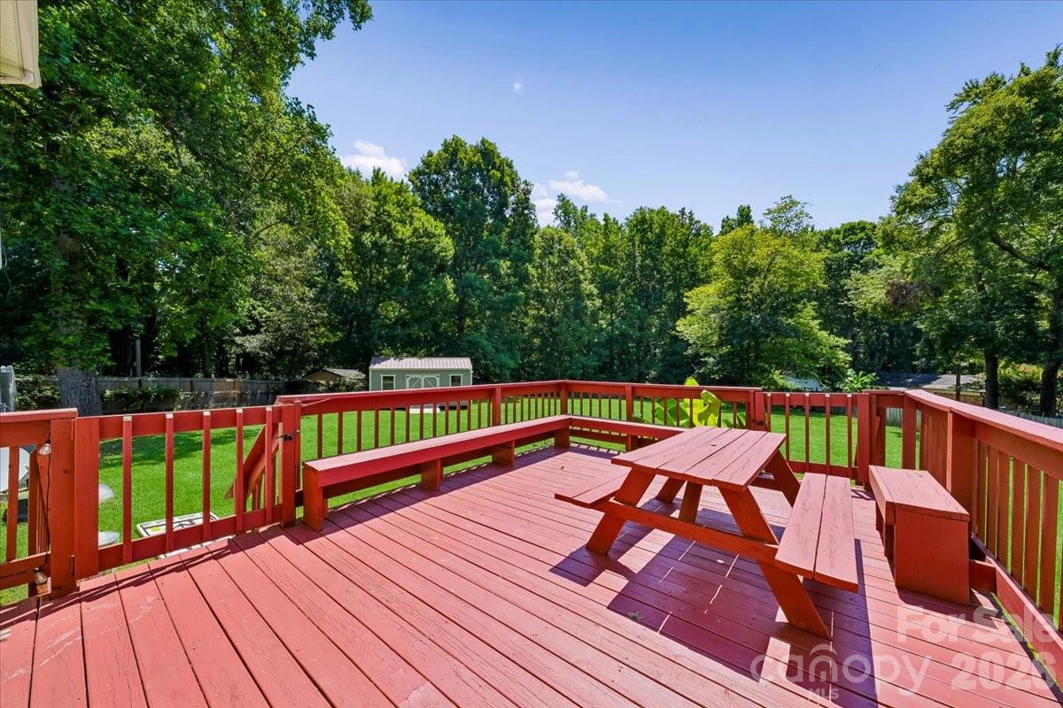 508 Watergate Circle Property Photo 32