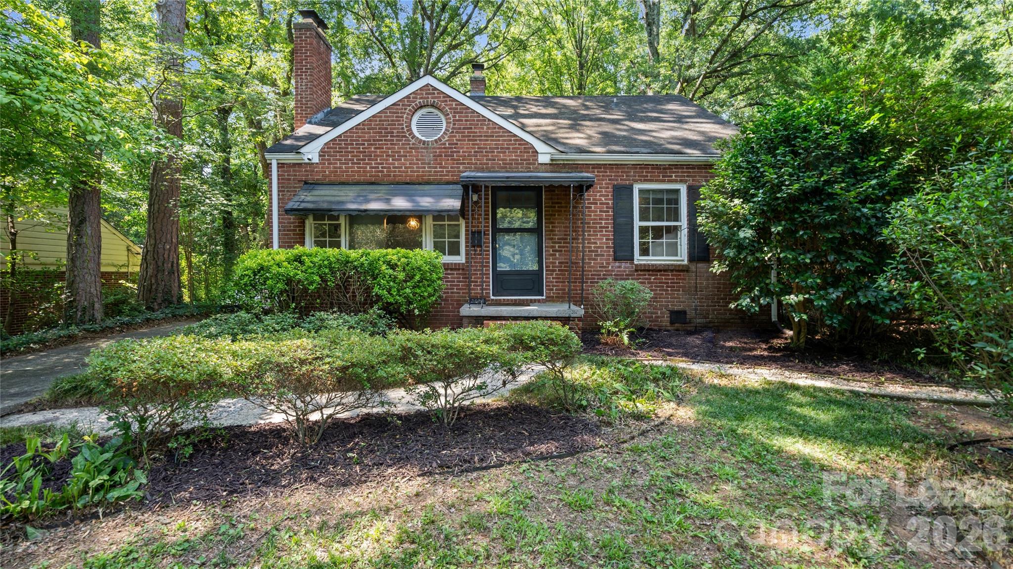 2126 Arnold Drive Property Photo 1