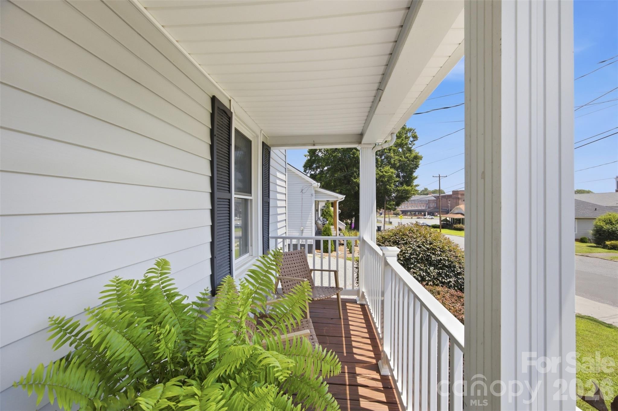 114 York Avenue Property Photo 5