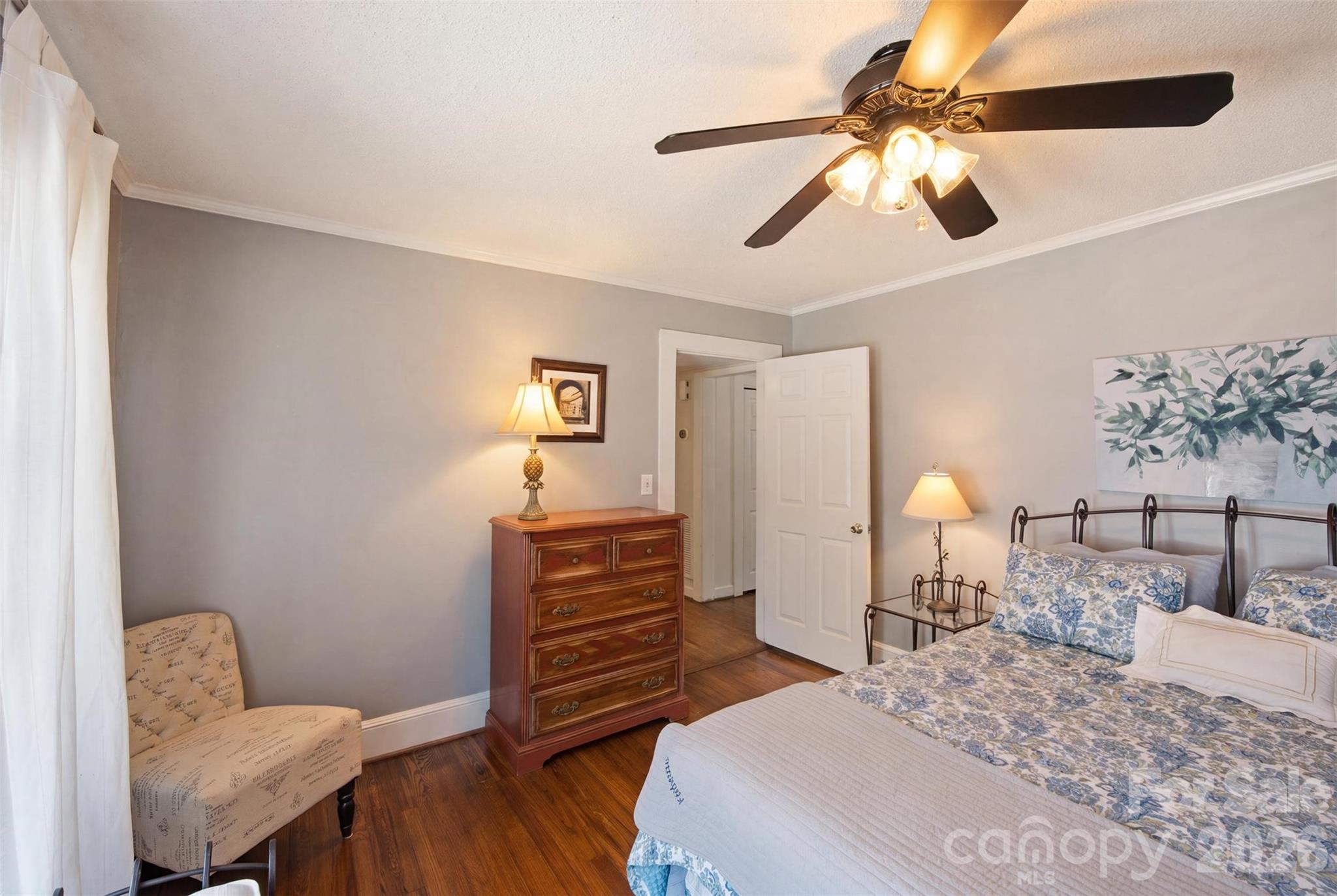 114 York Avenue Property Photo 18