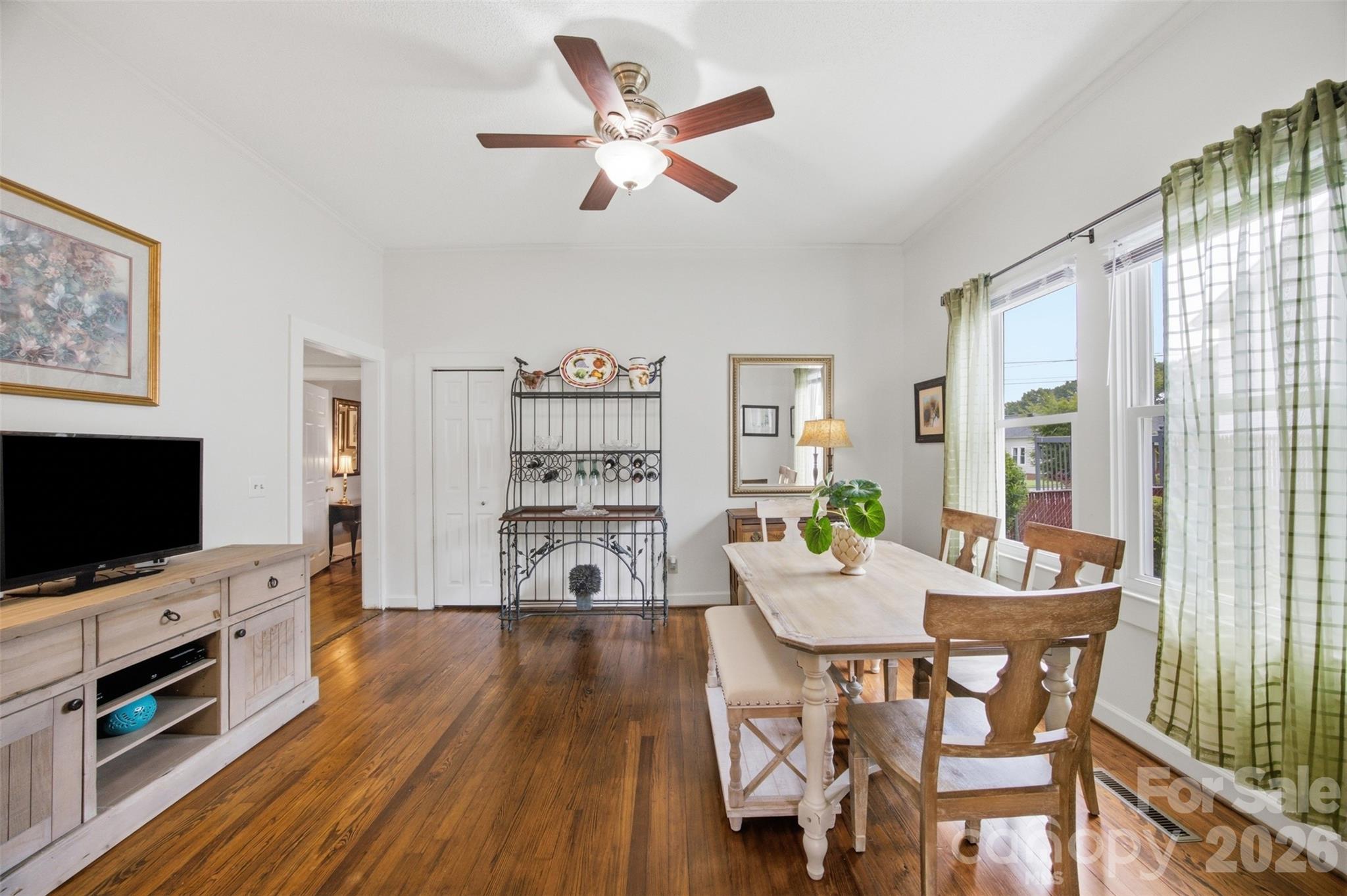 114 York Avenue Property Photo 21