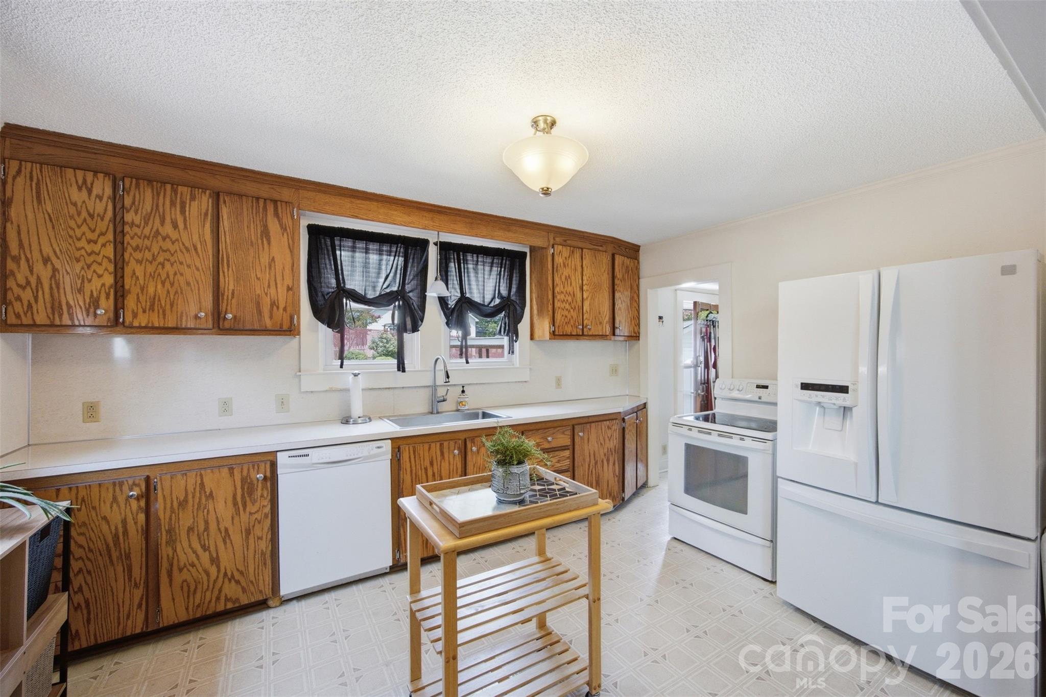 114 York Avenue Property Photo 24