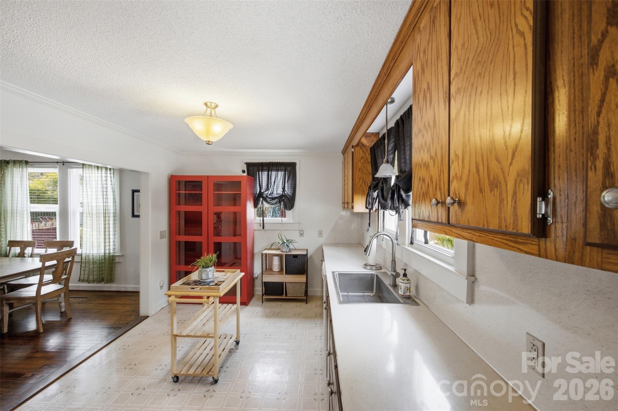 114 York Avenue Property Photo 26