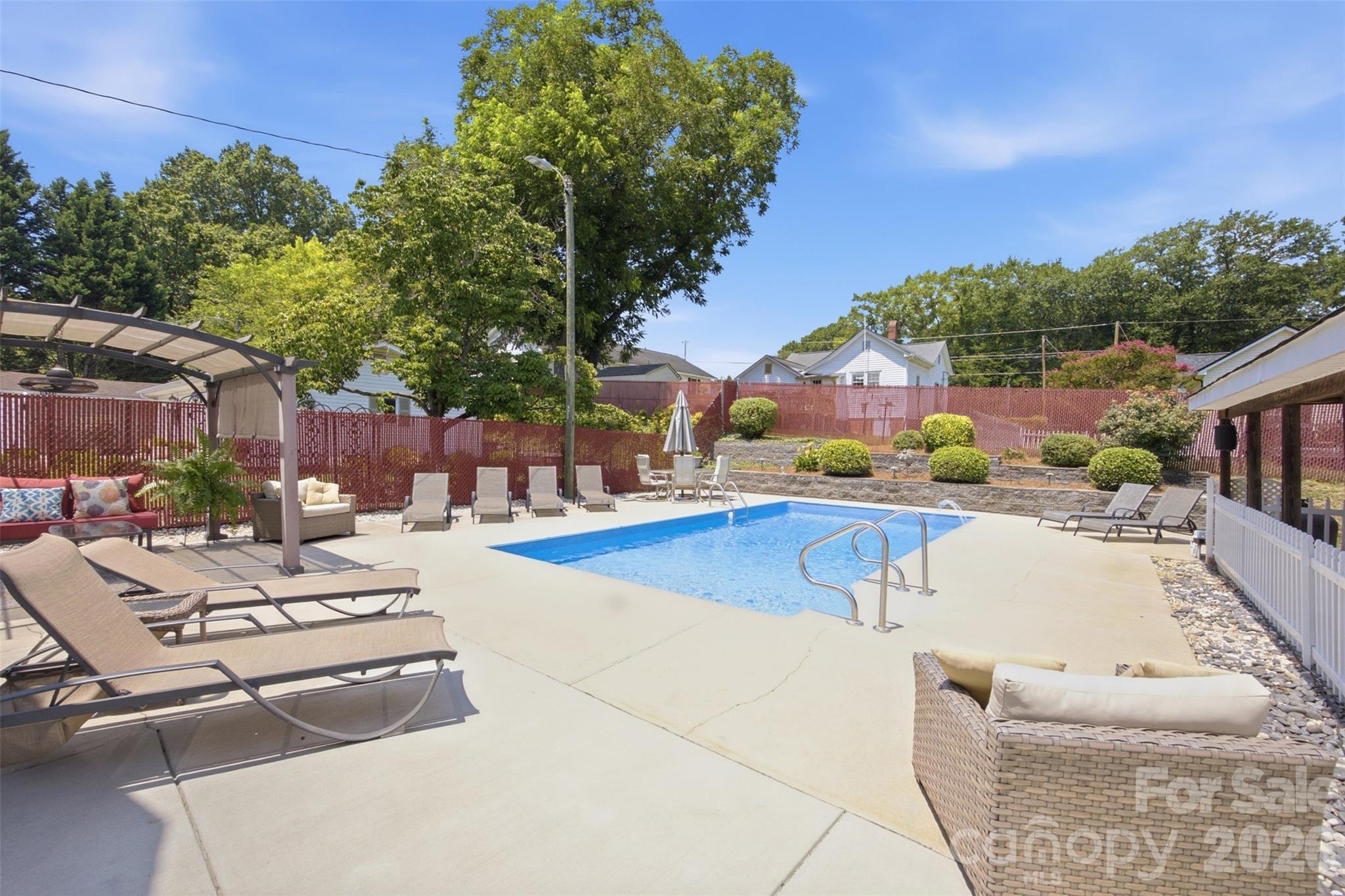 114 York Avenue Property Photo 29