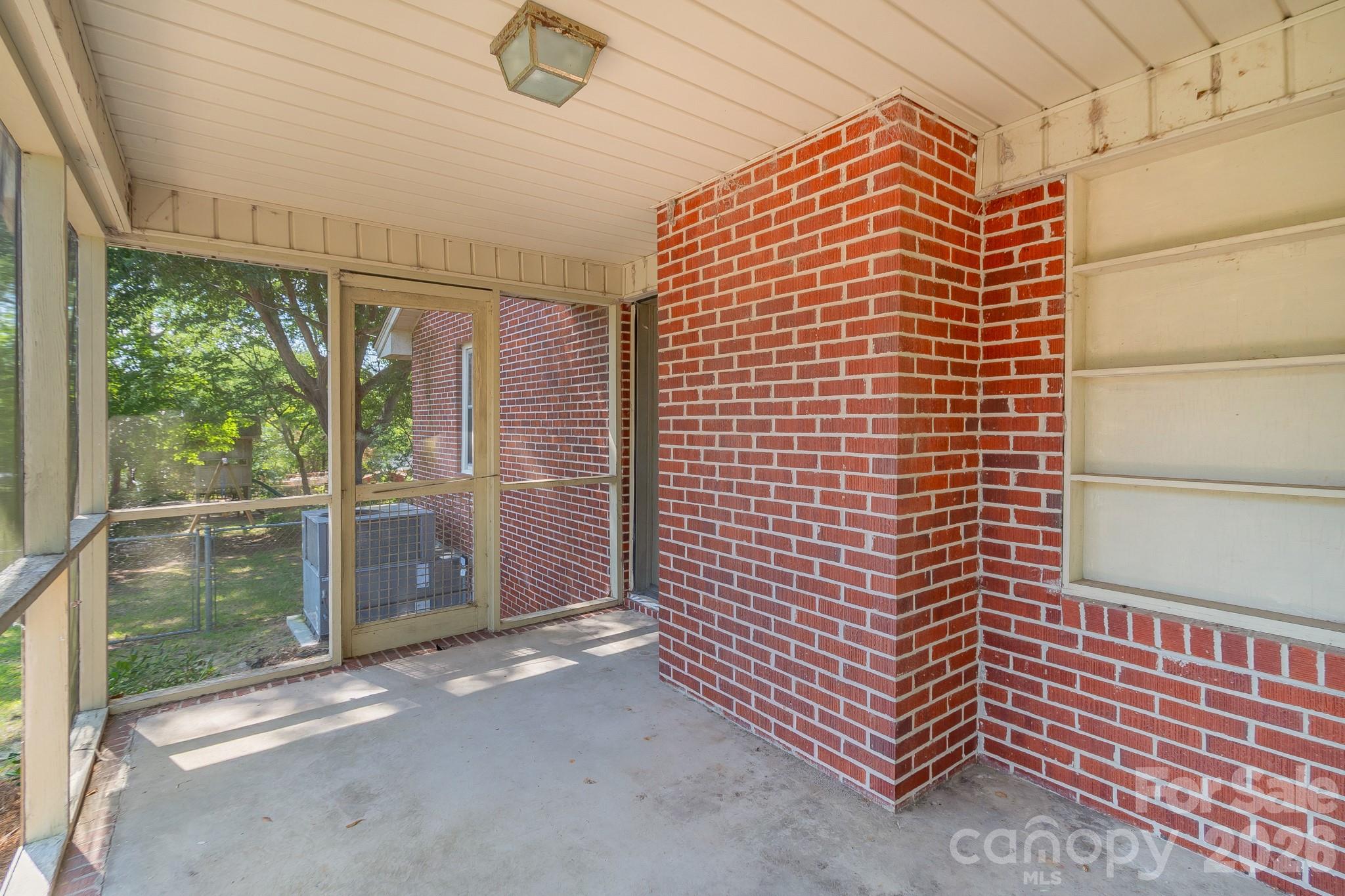 207 Park Drive Property Photo 32