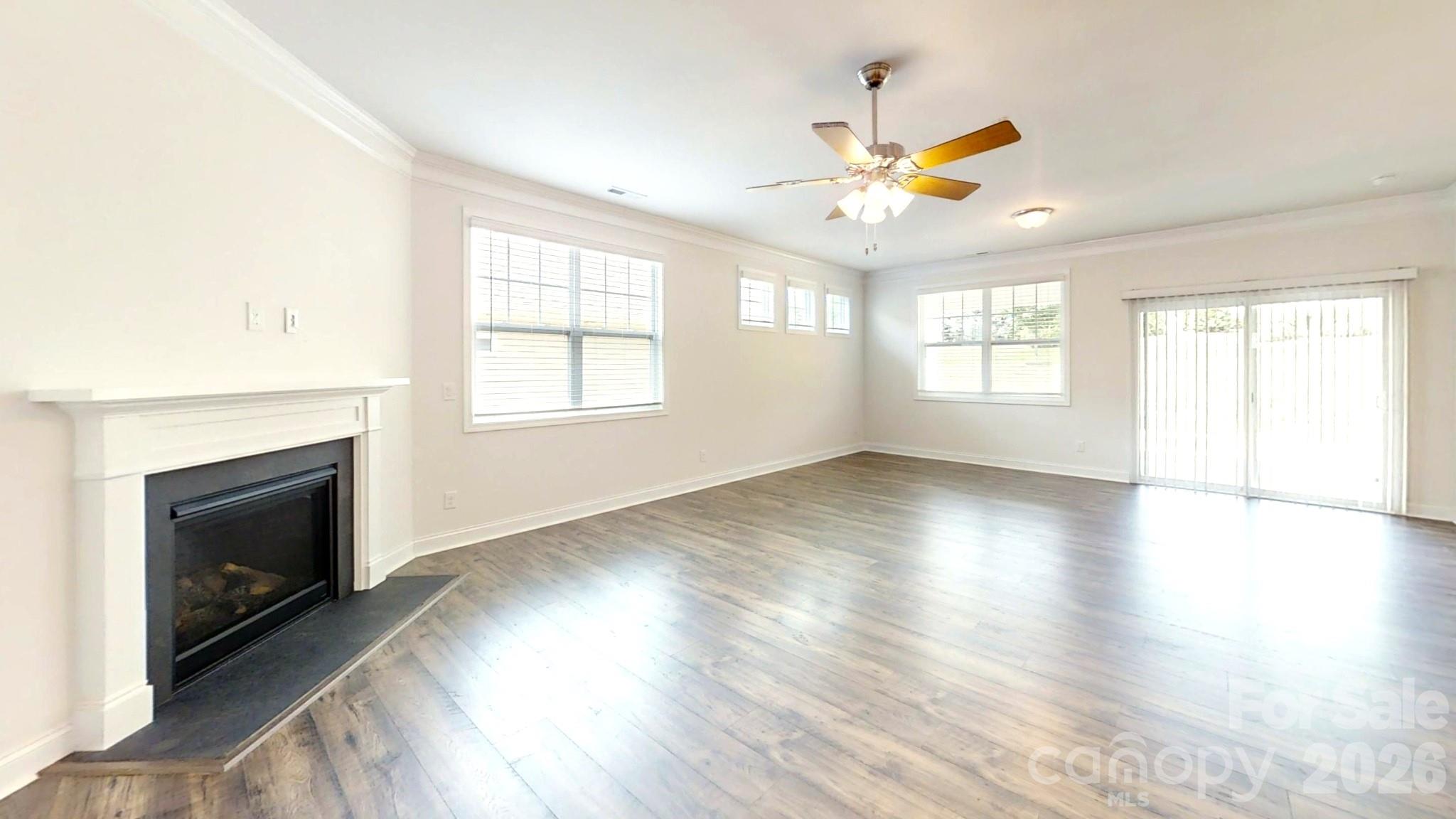 386 Secretariat Drive Property Photo 13