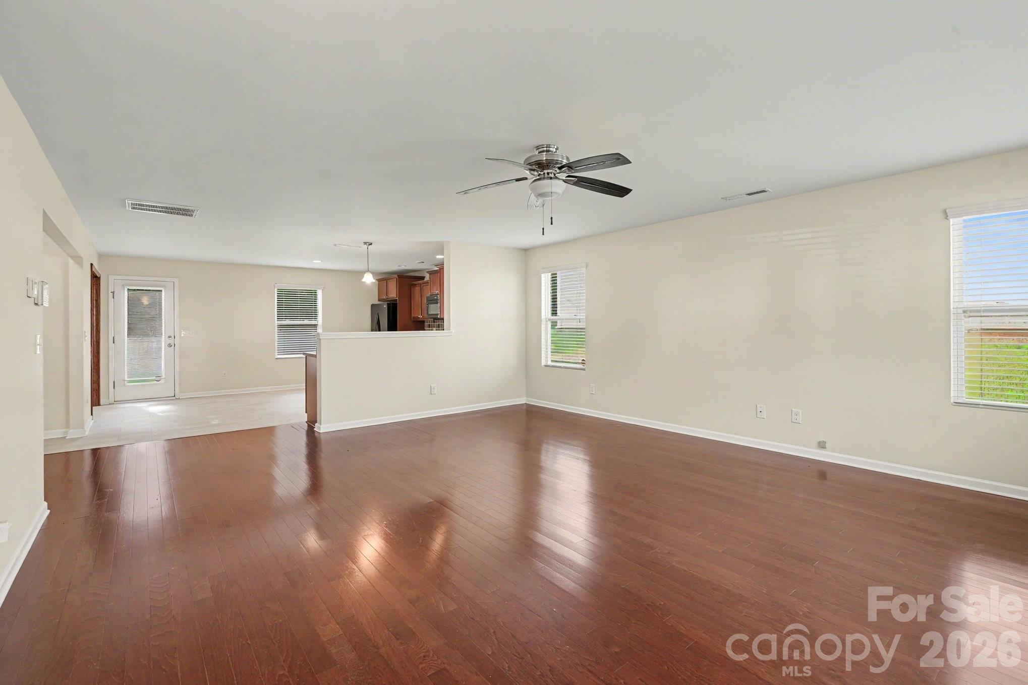 1118 Manston Place Property Photo 3
