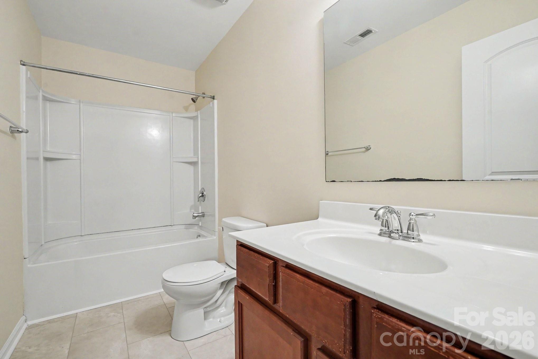 1118 Manston Place Property Photo 11