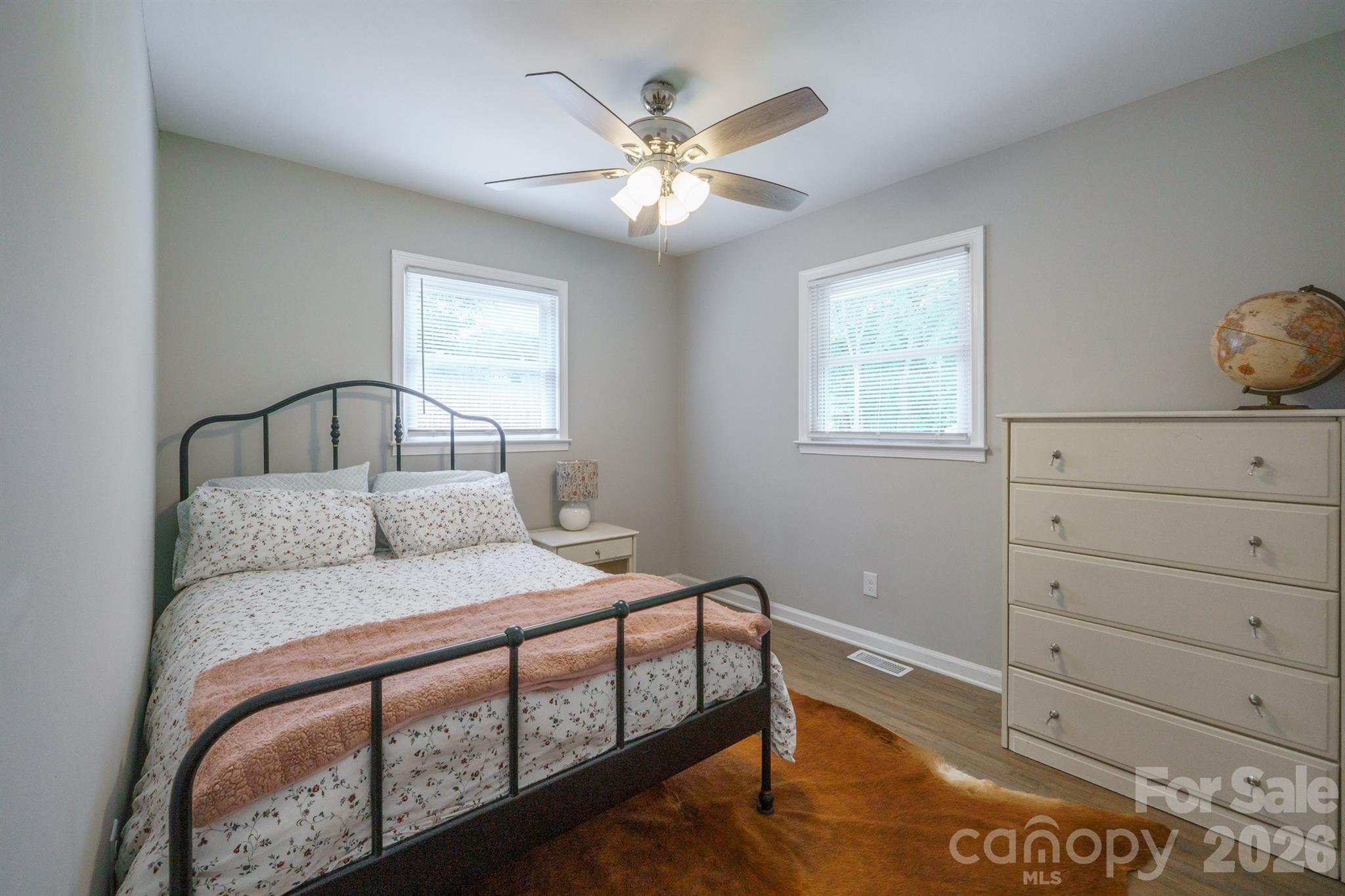 200 Point Circle Property Photo 19