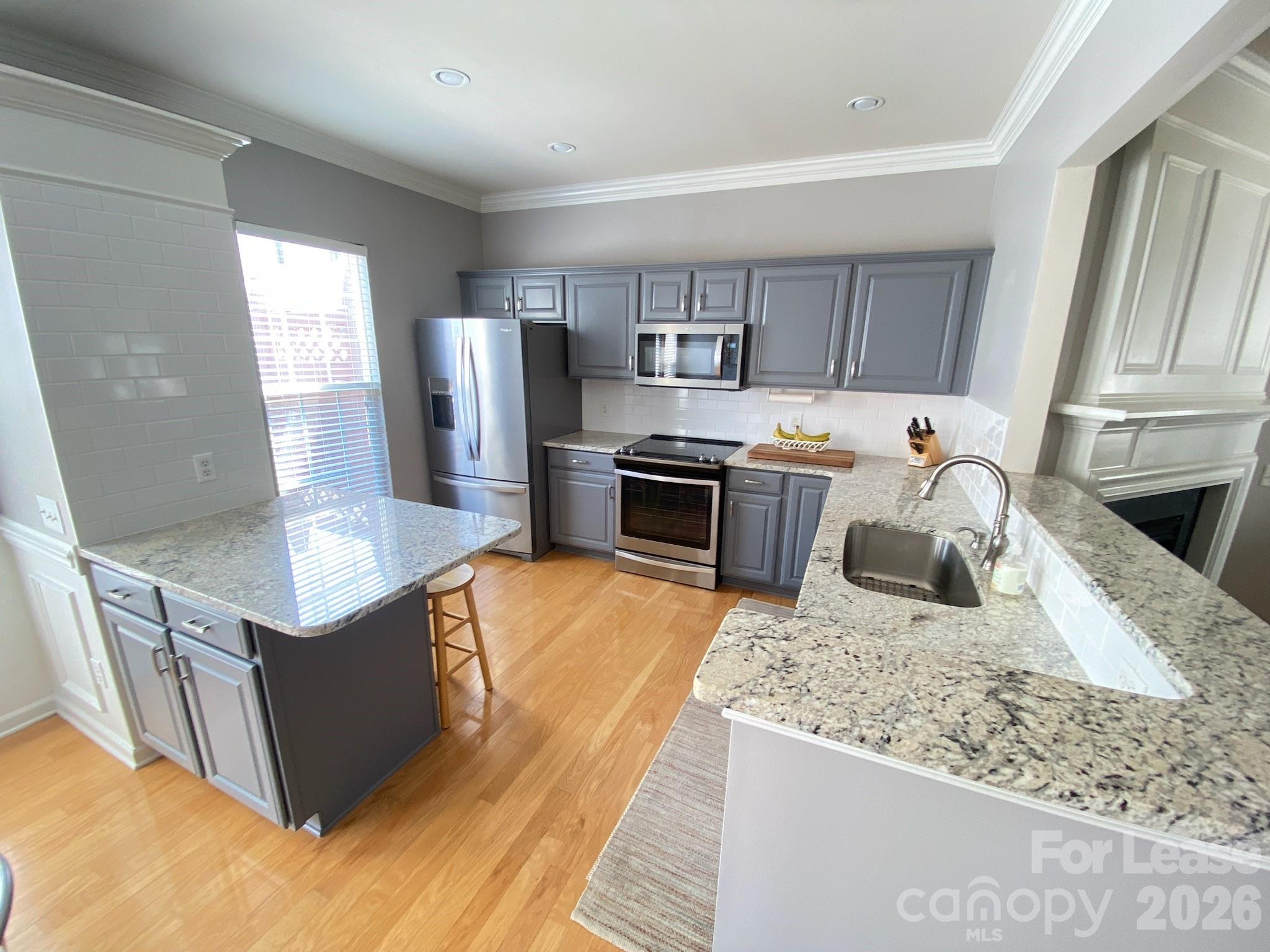 2933 Duvalla Avenue Property Photo 4