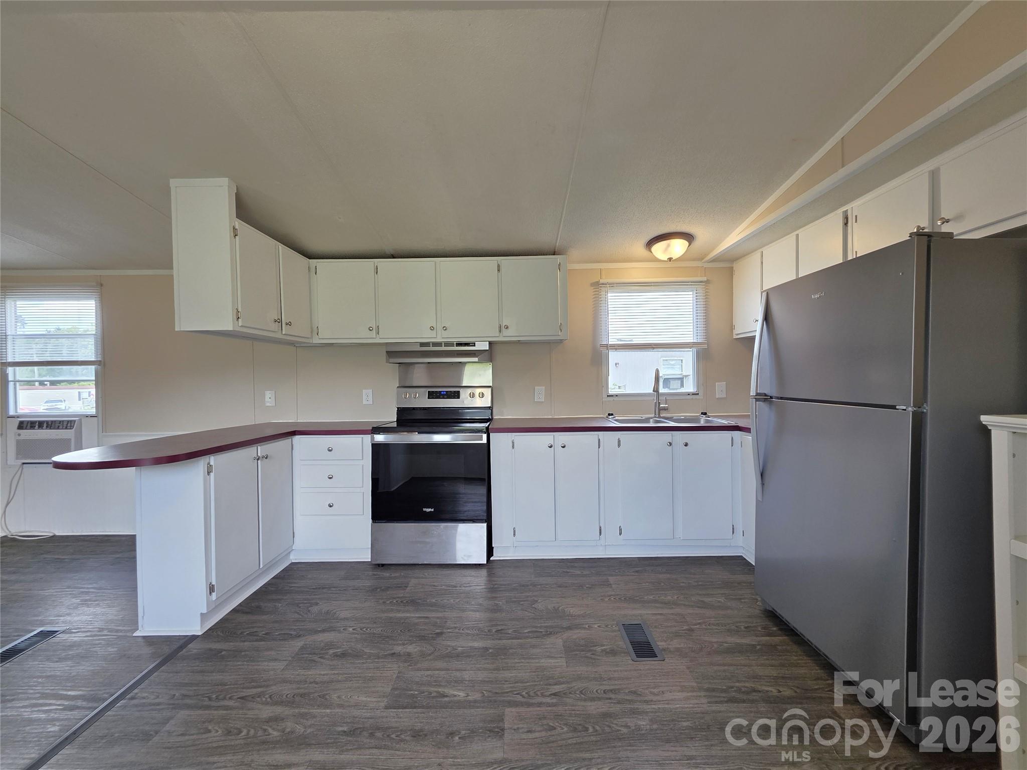 6870 Frankfurt Drive Property Photo 4