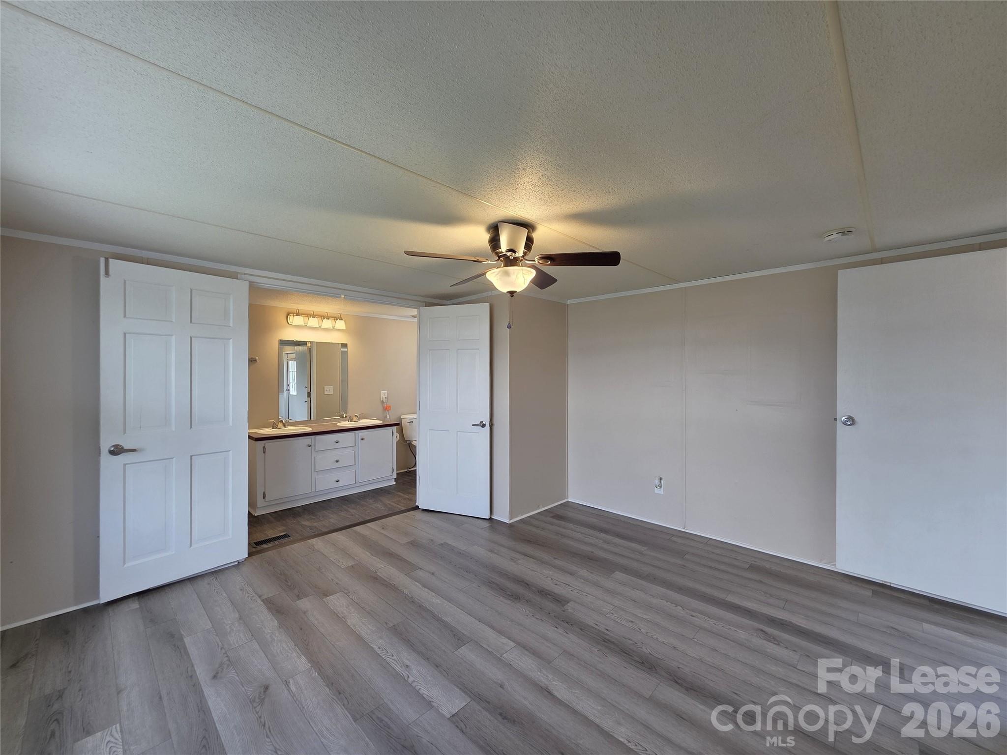 6870 Frankfurt Drive Property Photo 8