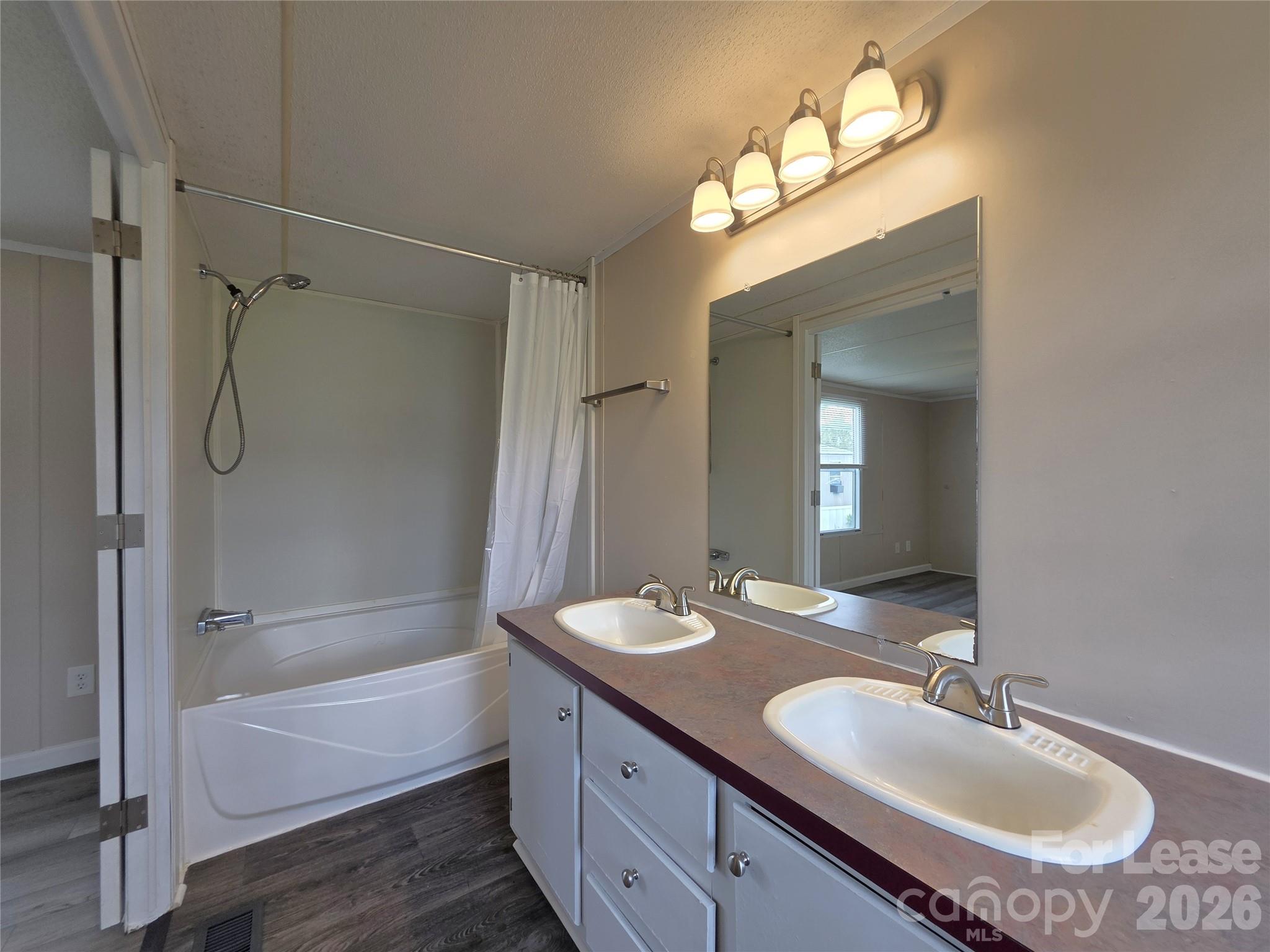 6870 Frankfurt Drive Property Photo 10