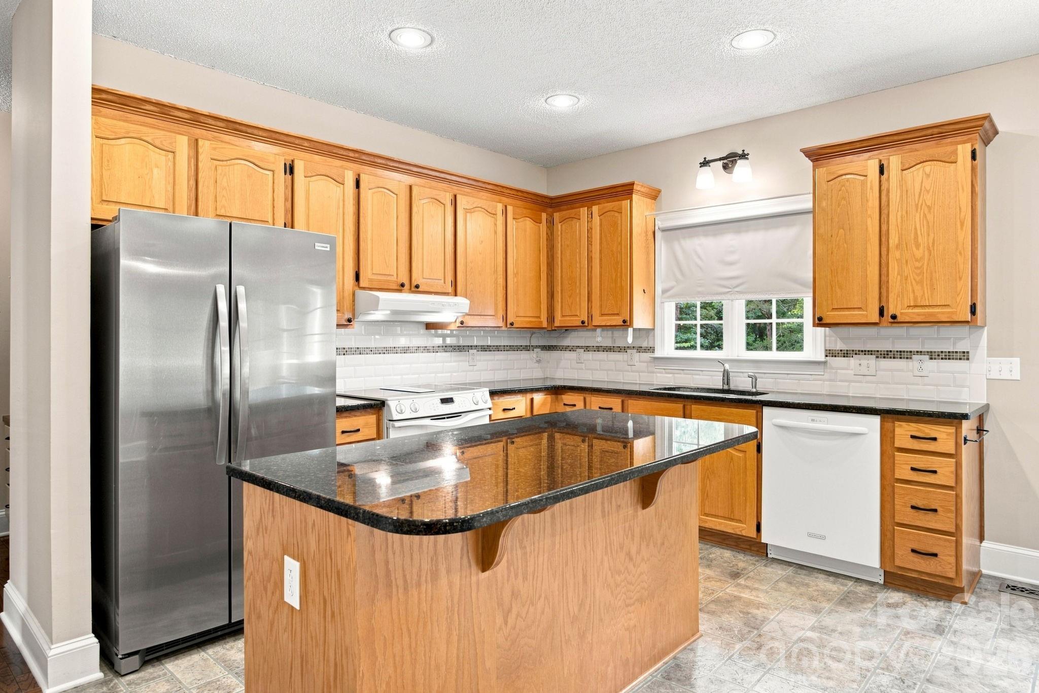 182 Robert Drive Property Photo 15