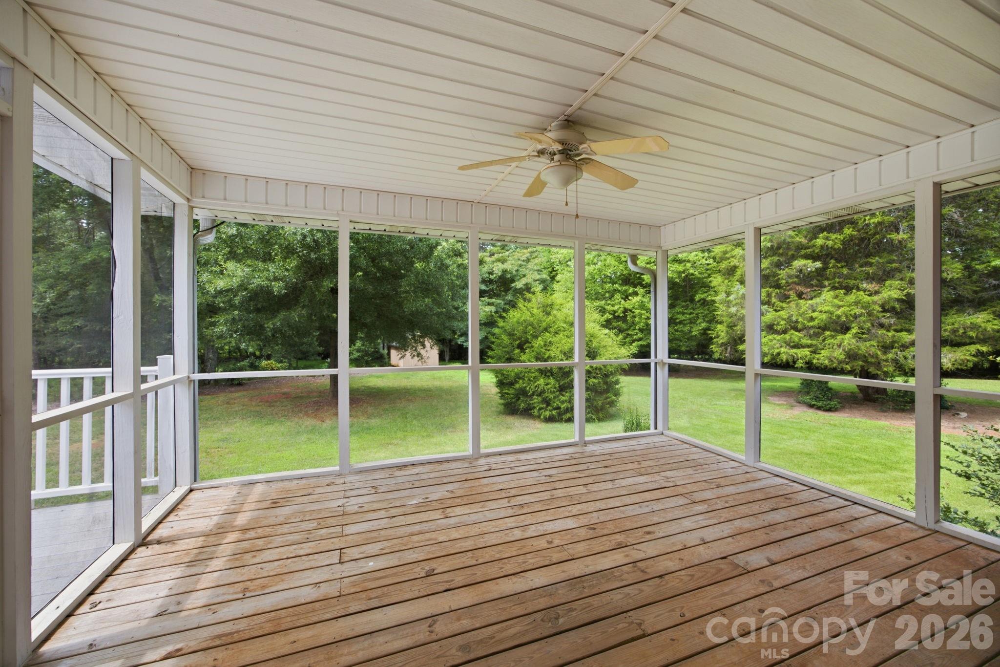 182 Robert Drive Property Photo 32