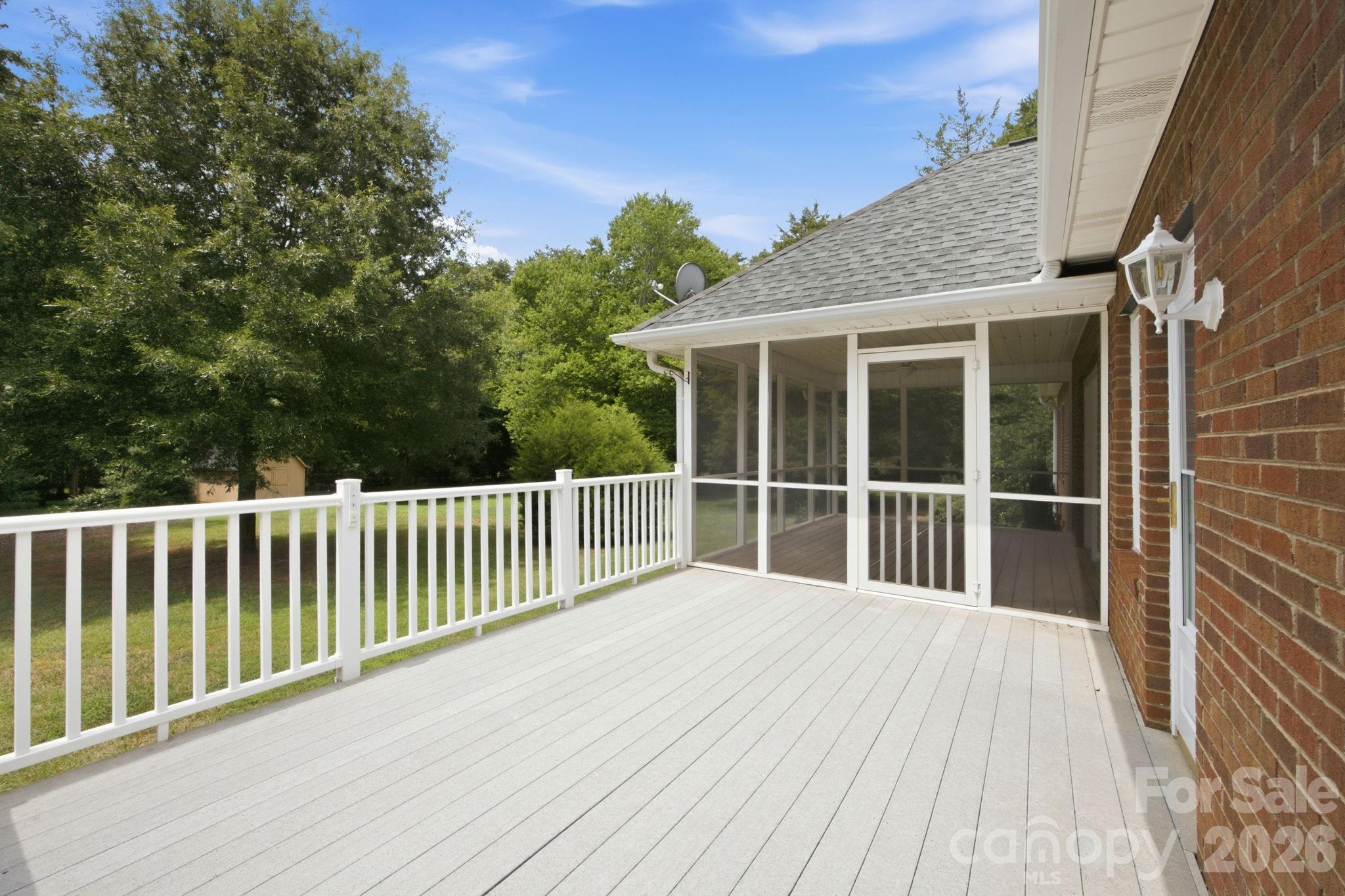 182 Robert Drive Property Photo 33