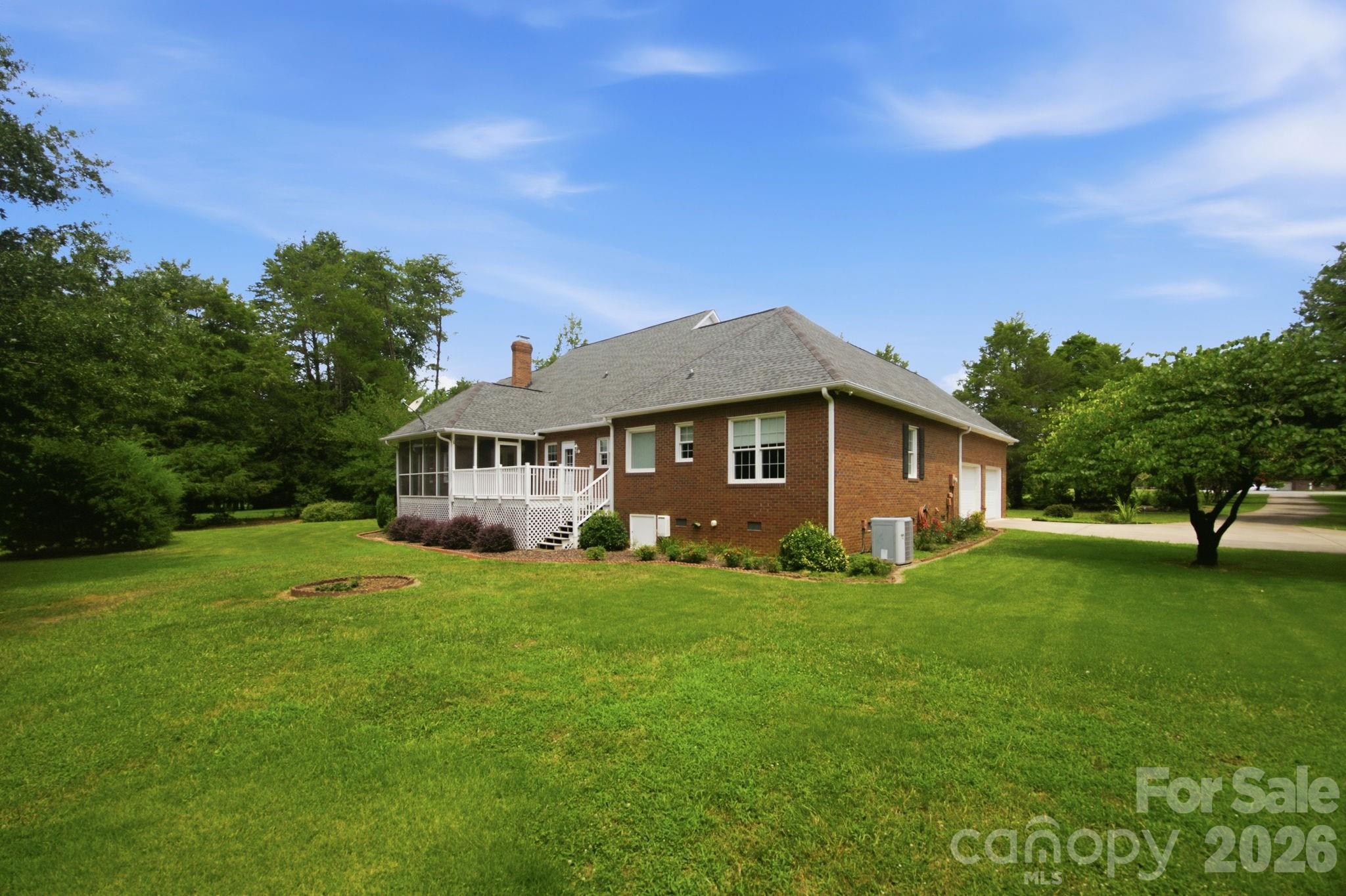 182 Robert Drive Property Photo 40