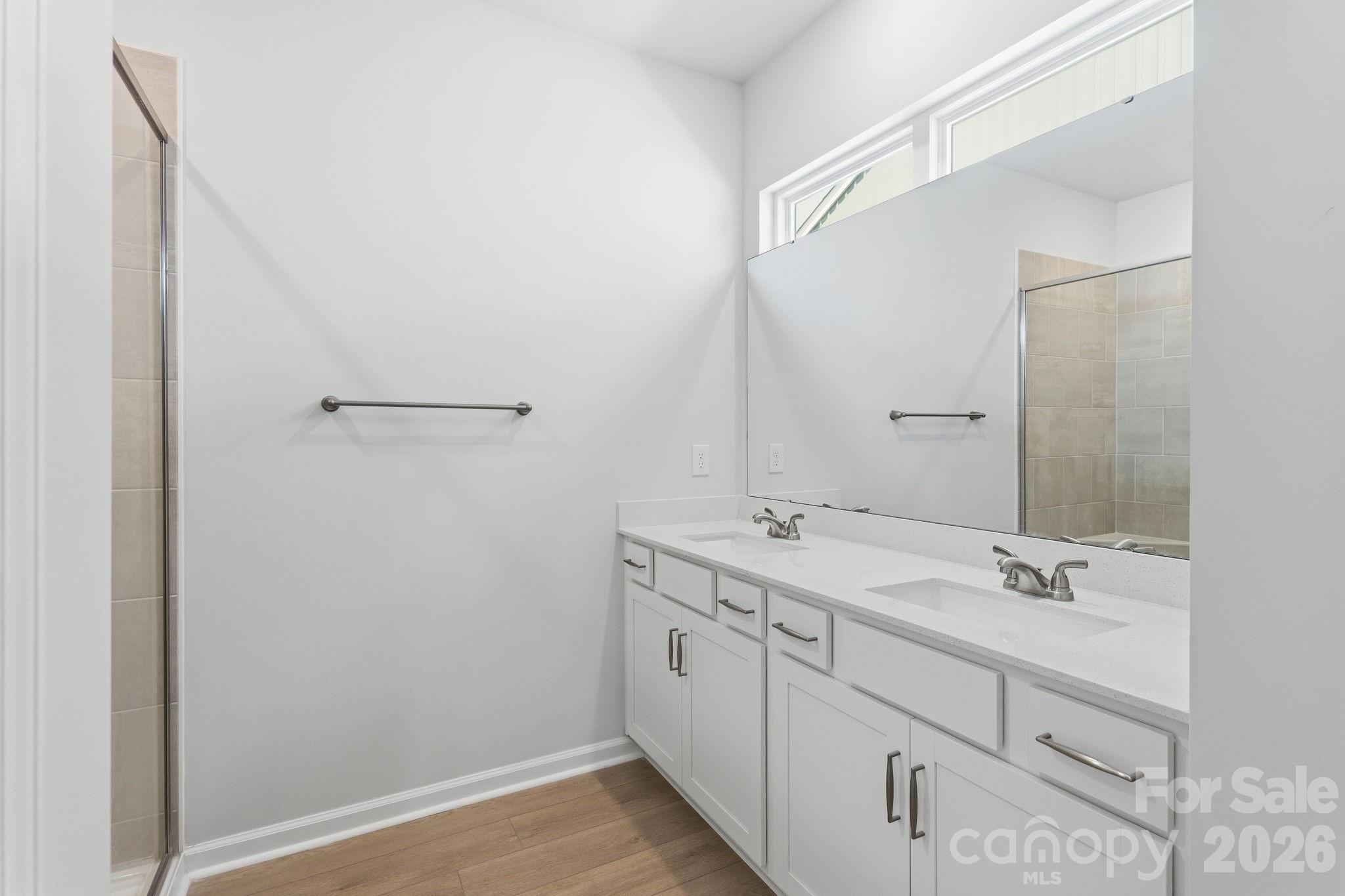 4636 Lakeview Road Property Photo 9