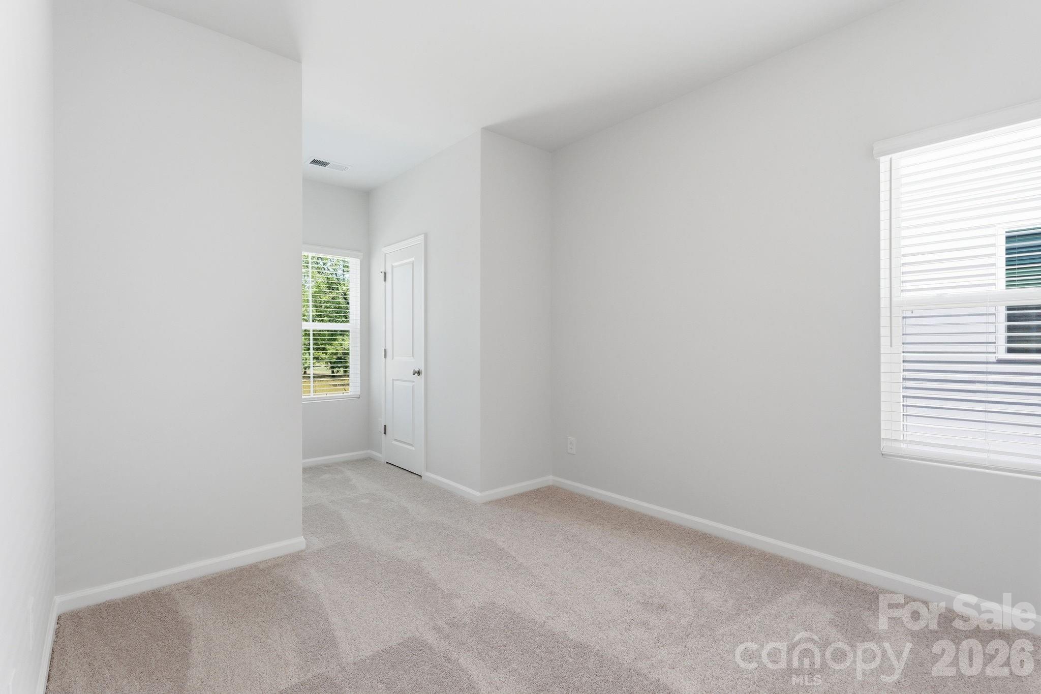4636 Lakeview Road Property Photo 14
