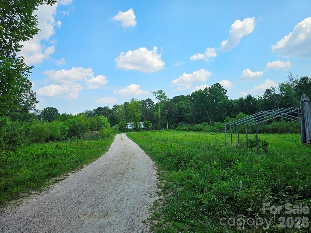 189 Border Road Property Photo 5