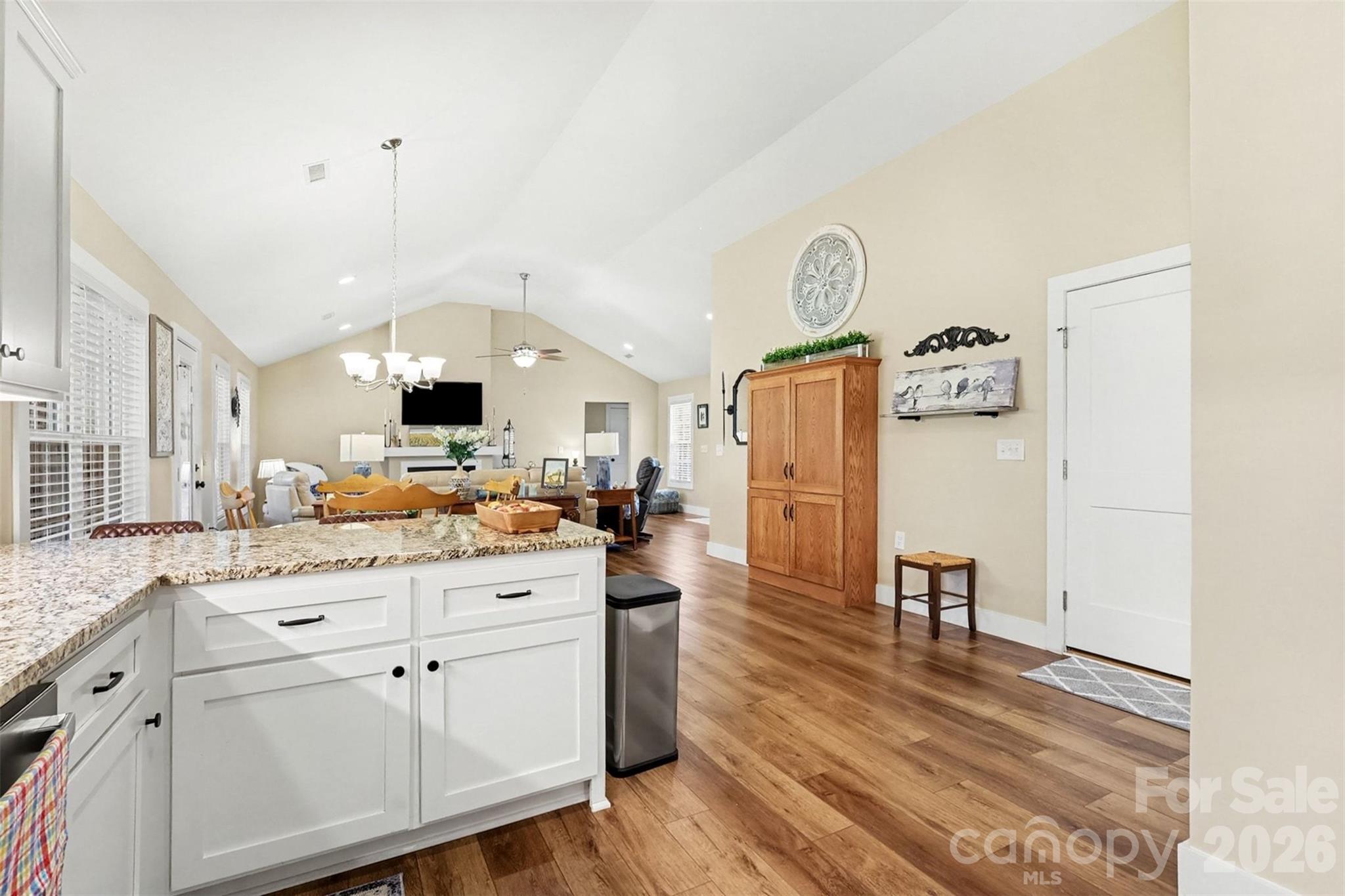 105 Kingston Place Property Photo 14