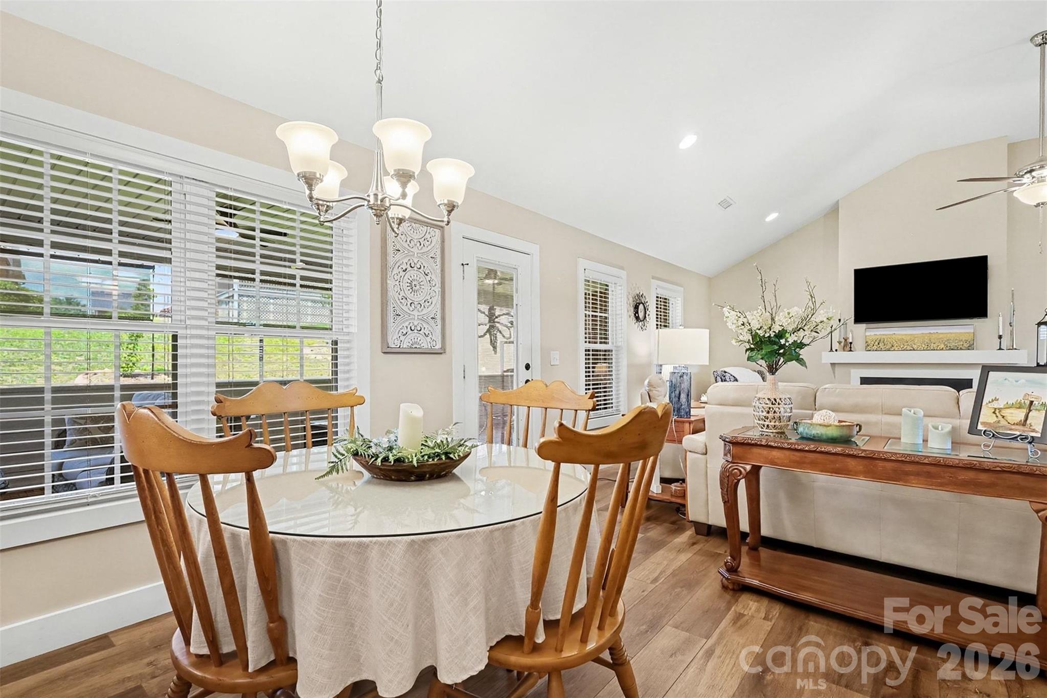 105 Kingston Place Property Photo 15