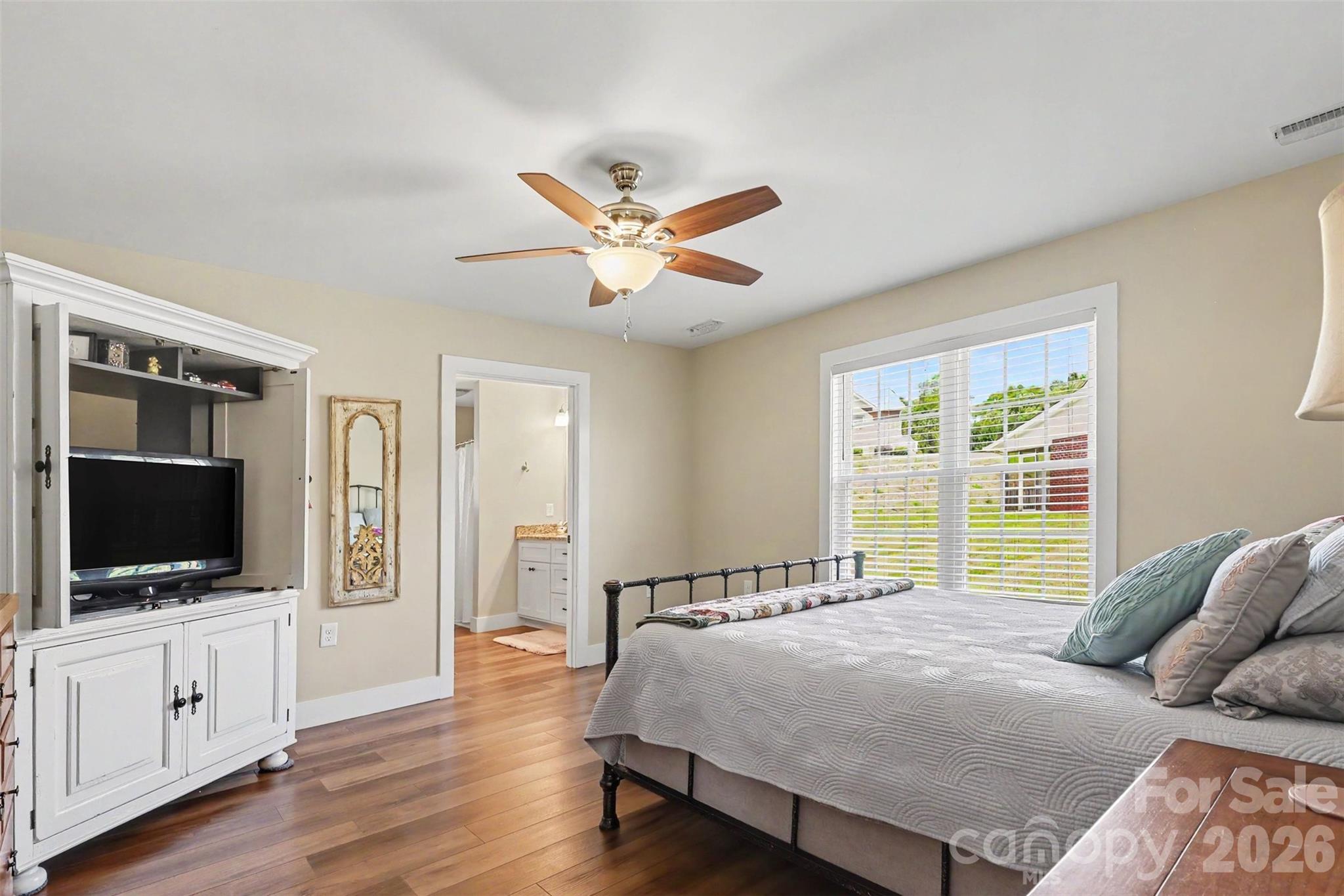 105 Kingston Place Property Photo 18