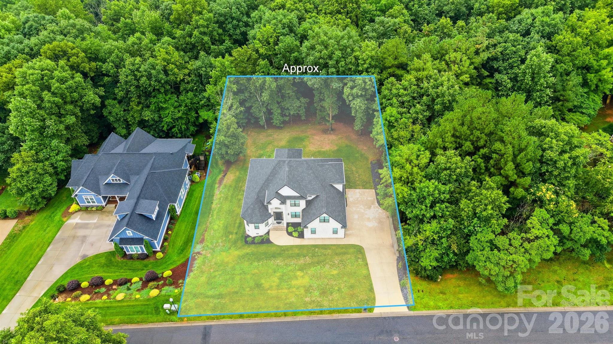 754 River Bend Drive Property Photo 3