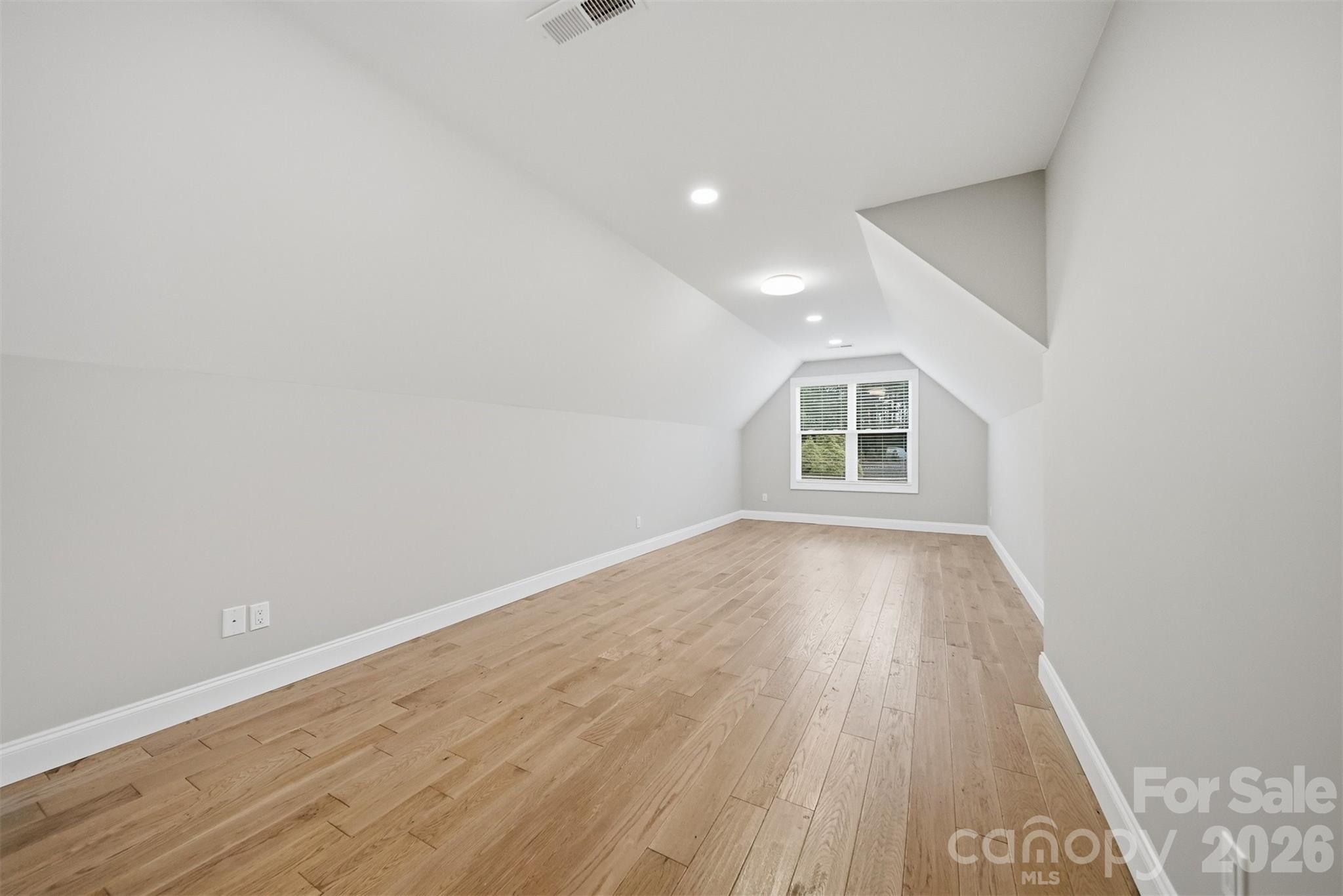 754 River Bend Drive Property Photo 37