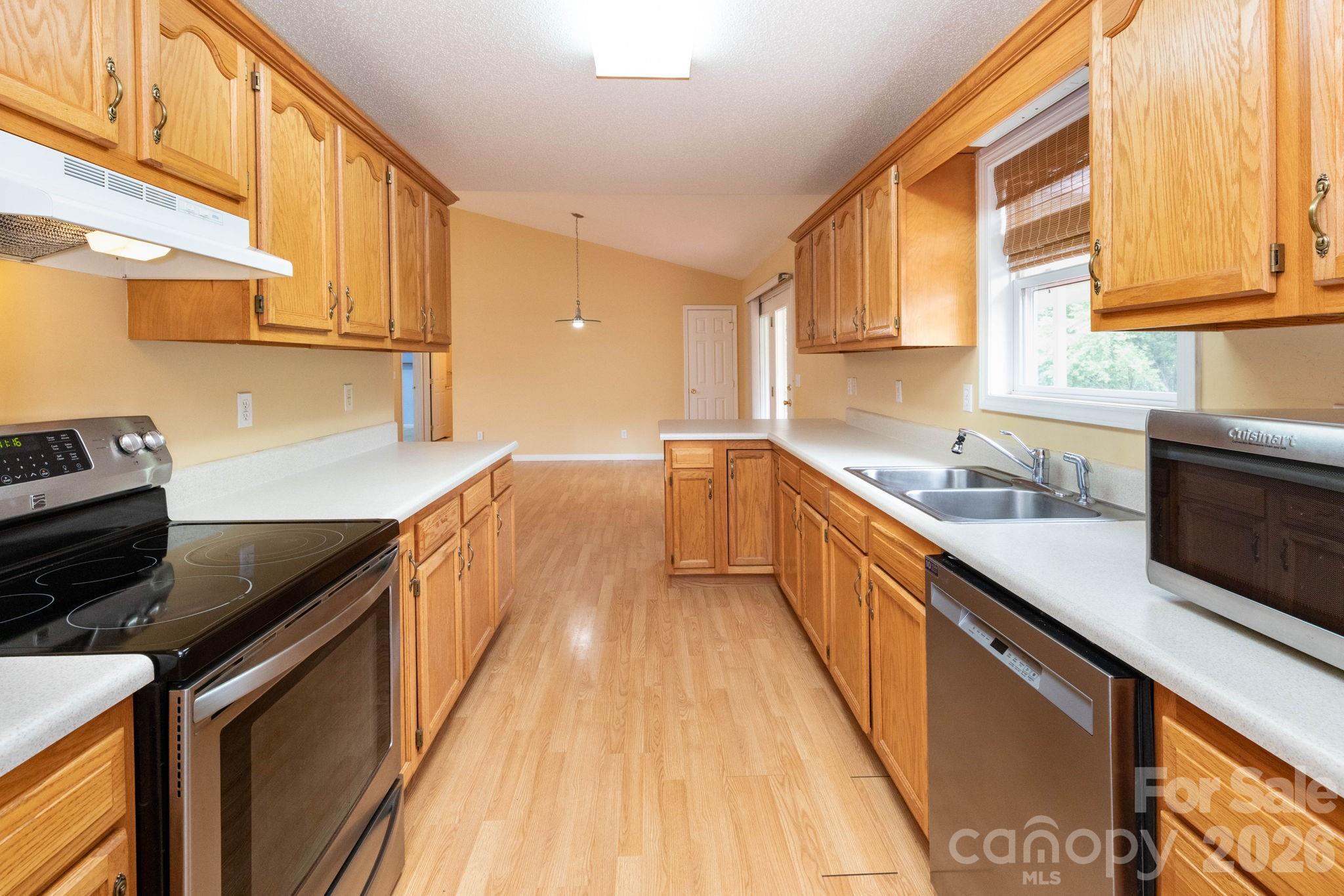 73 Ridge Brook Drive Property Photo 12