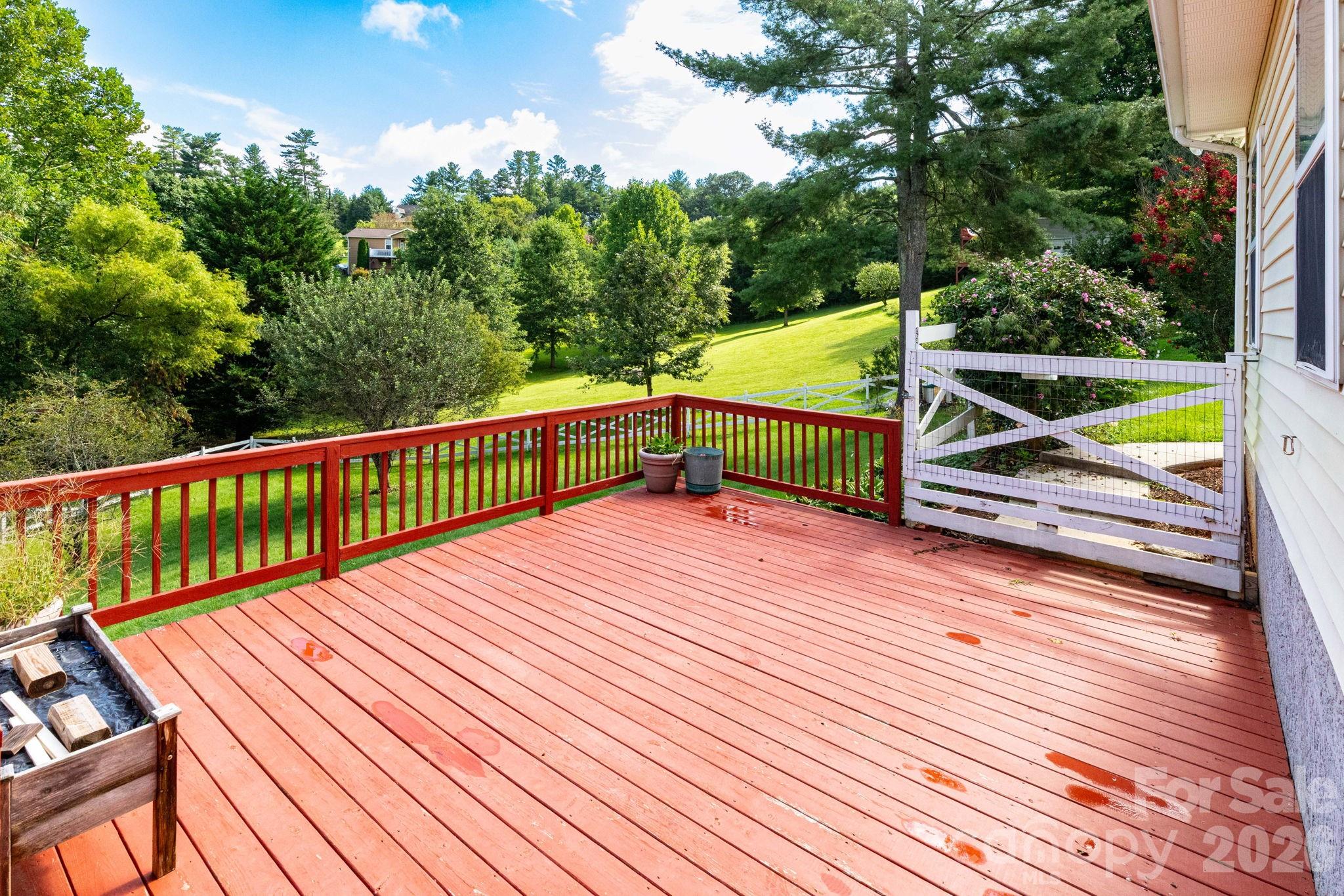 73 Ridge Brook Drive Property Photo 32
