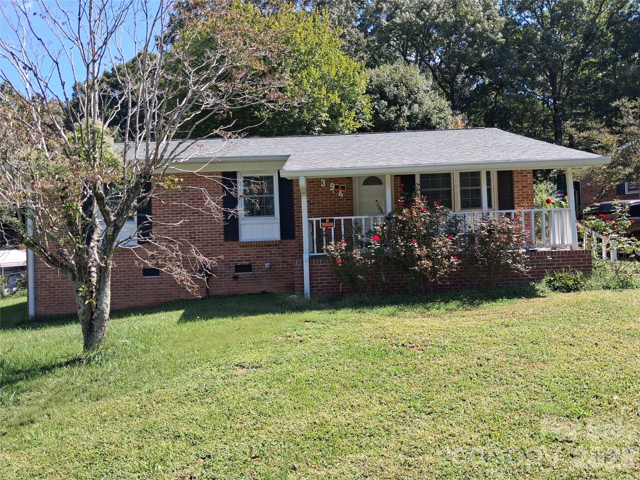 394 Efird Street Property Photo 1