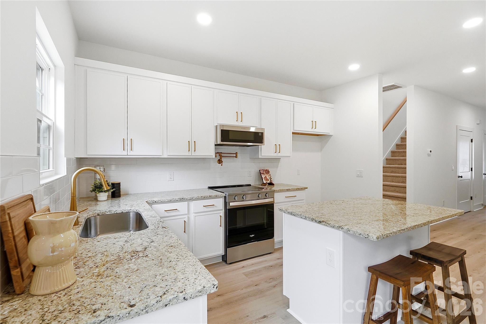 604 Sharon Drive Property Photo 10