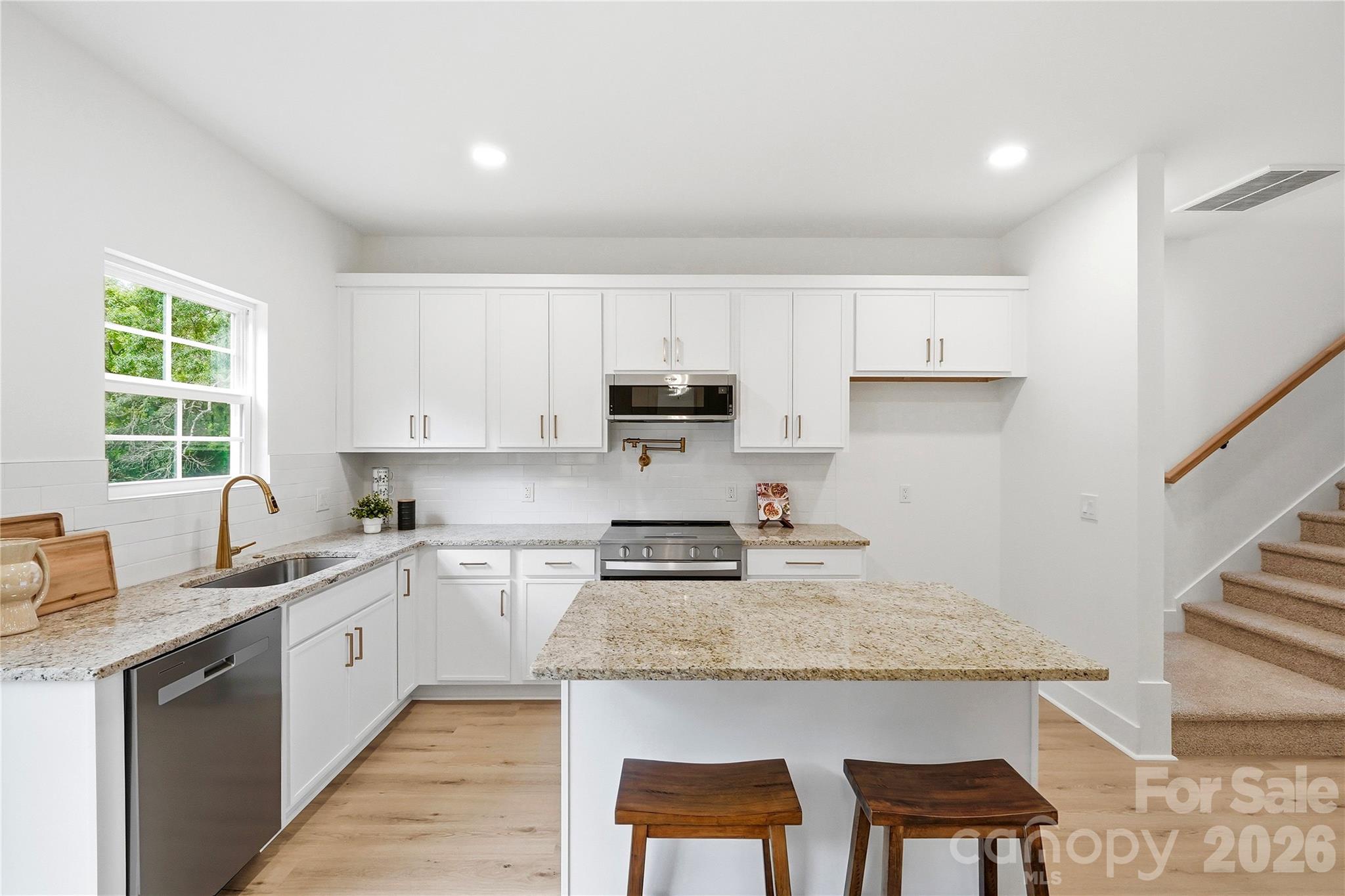 604 Sharon Drive Property Photo 12