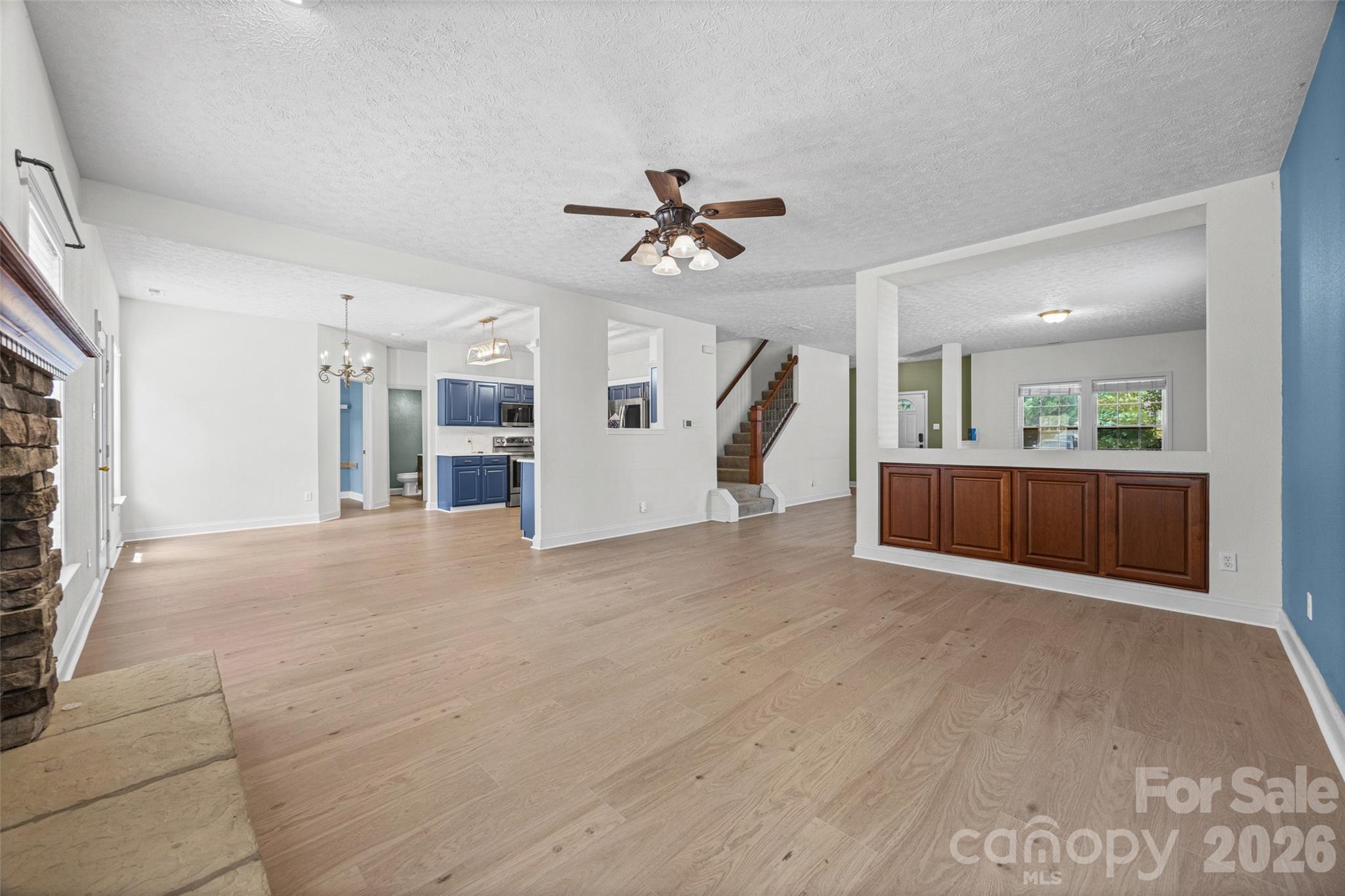 3990 Long Leaf Court Property Photo 9