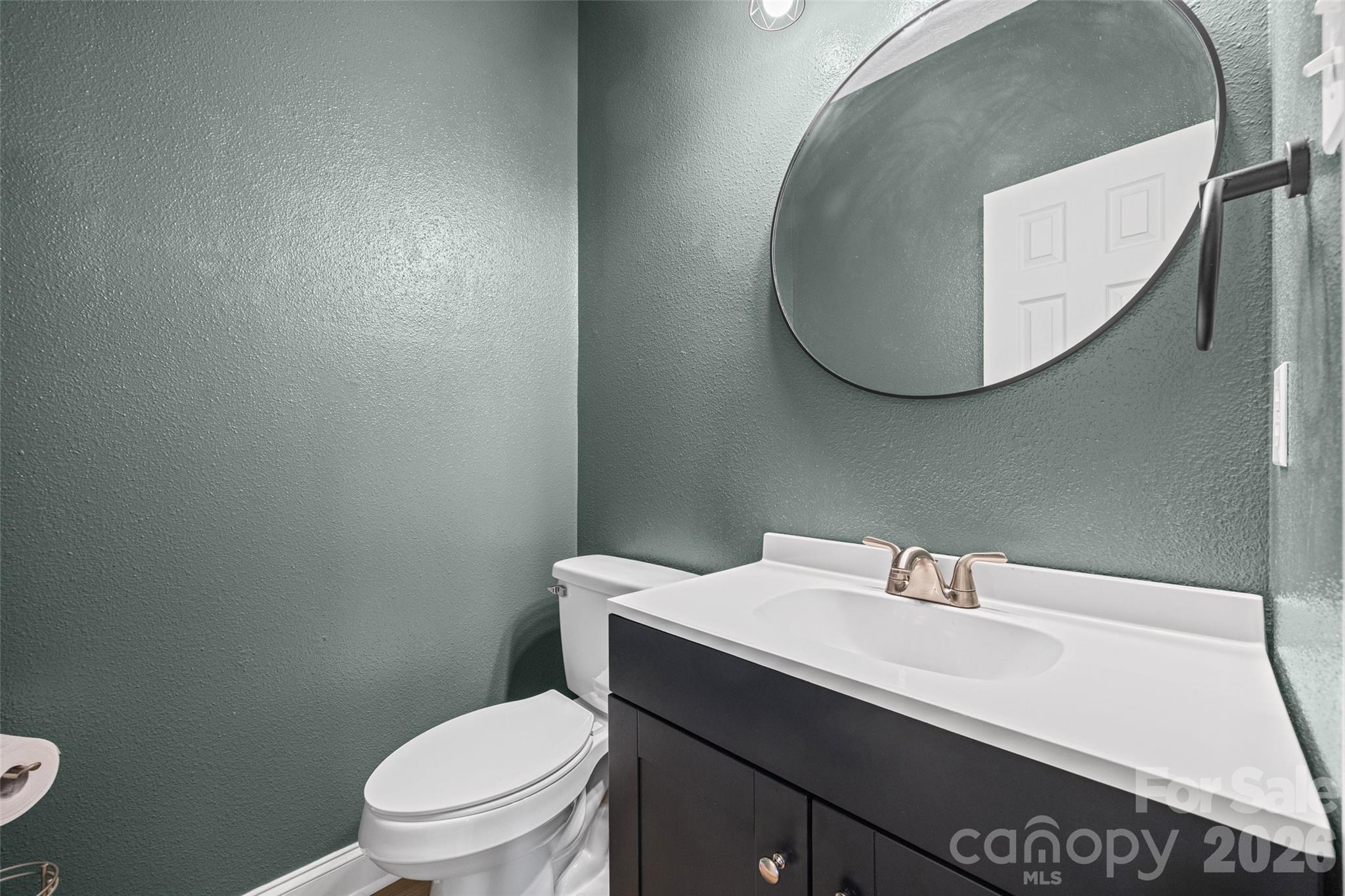 3990 Long Leaf Court Property Photo 16