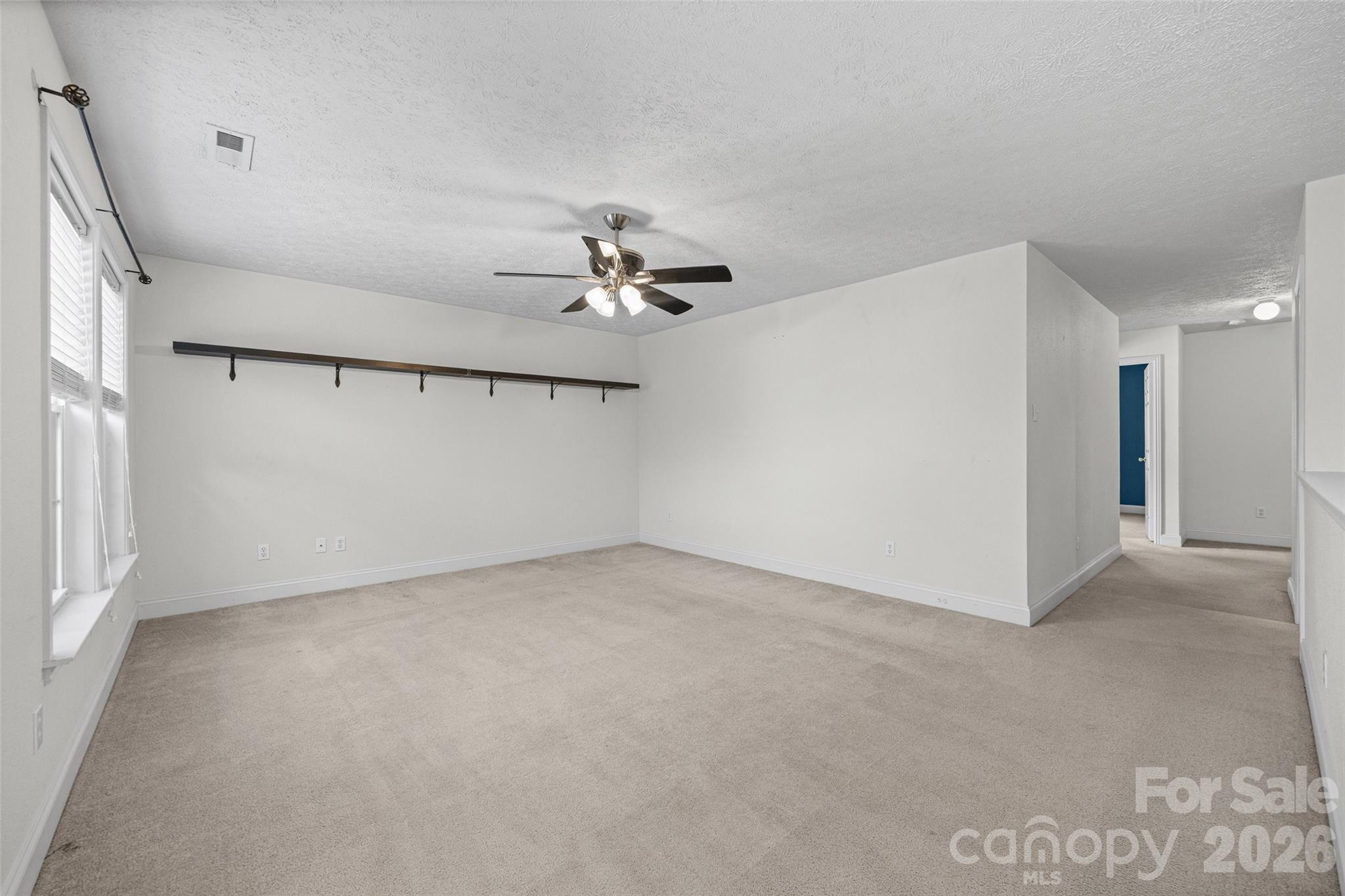 3990 Long Leaf Court Property Photo 18