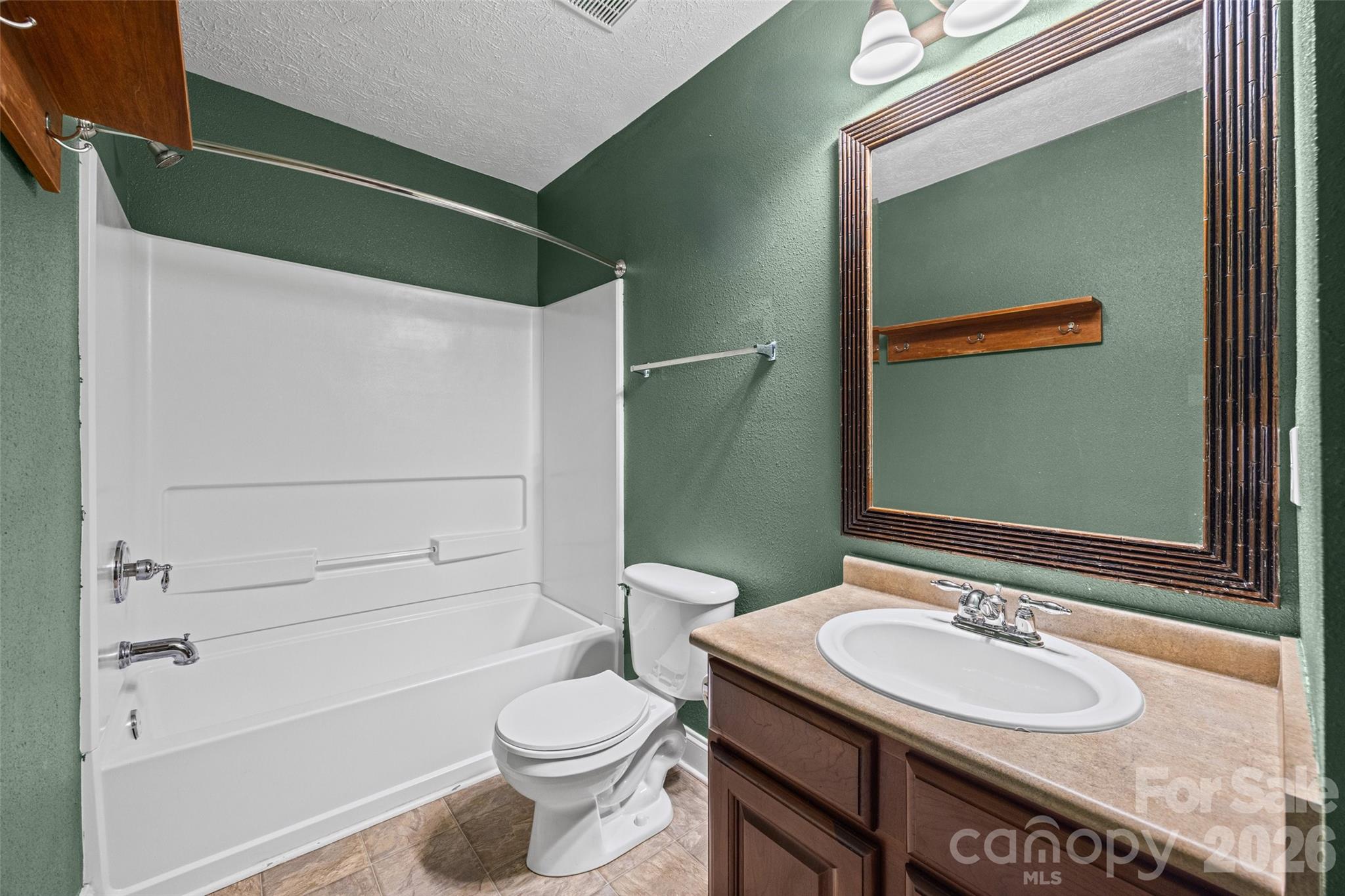 3990 Long Leaf Court Property Photo 28