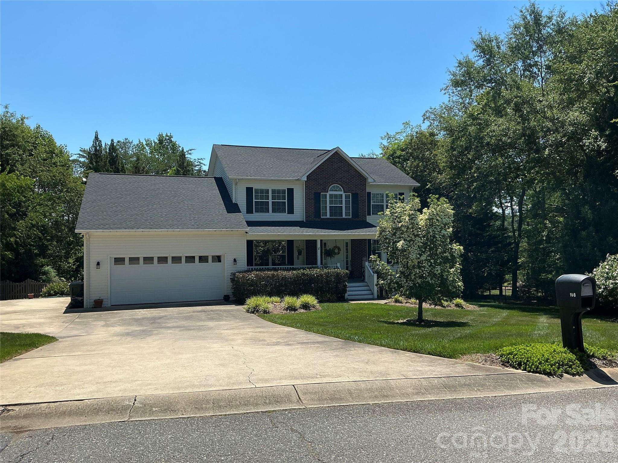 108 Clearwater Drive Property Photo 1