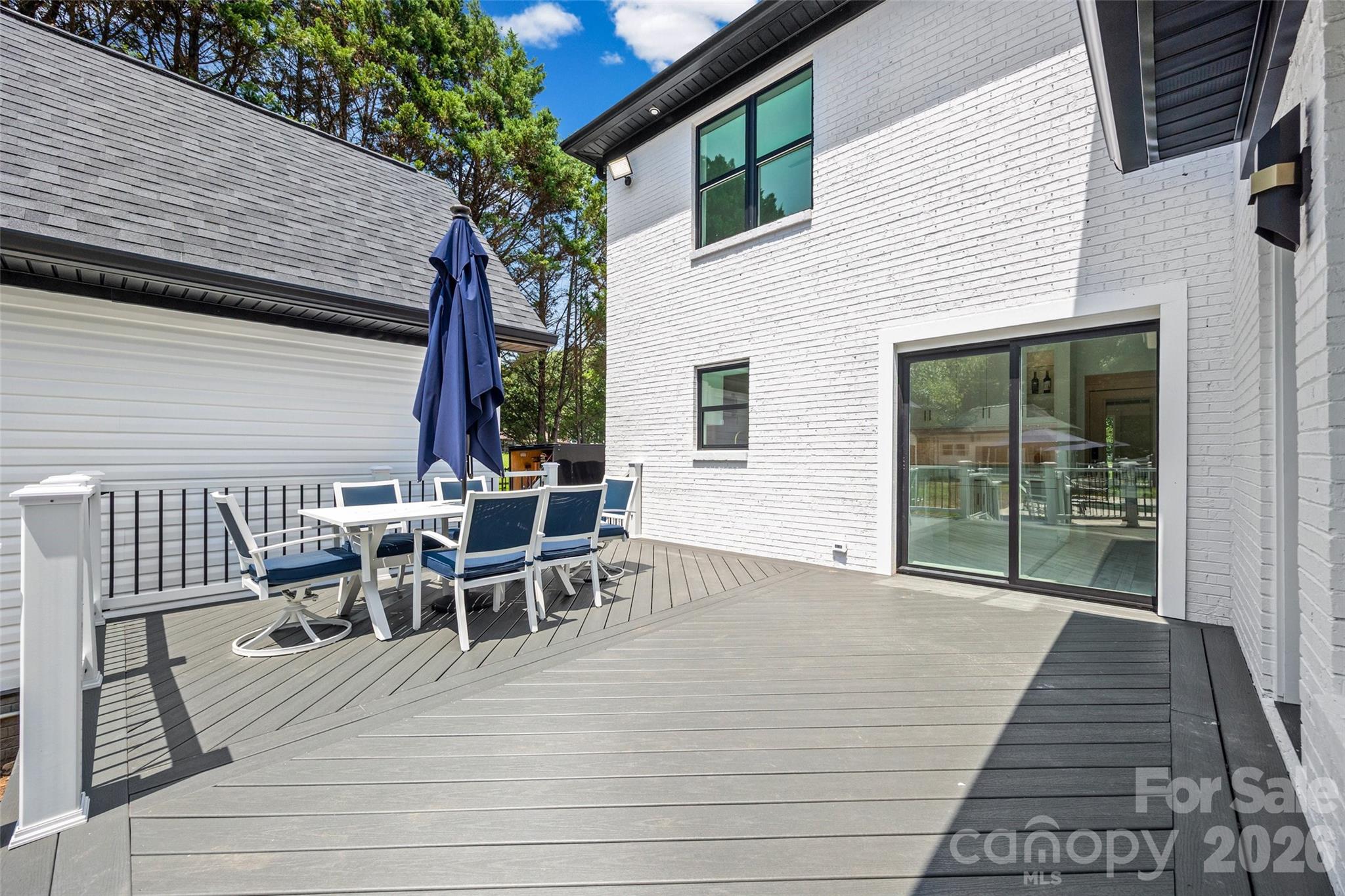 9827 Potter Road Property Photo 9
