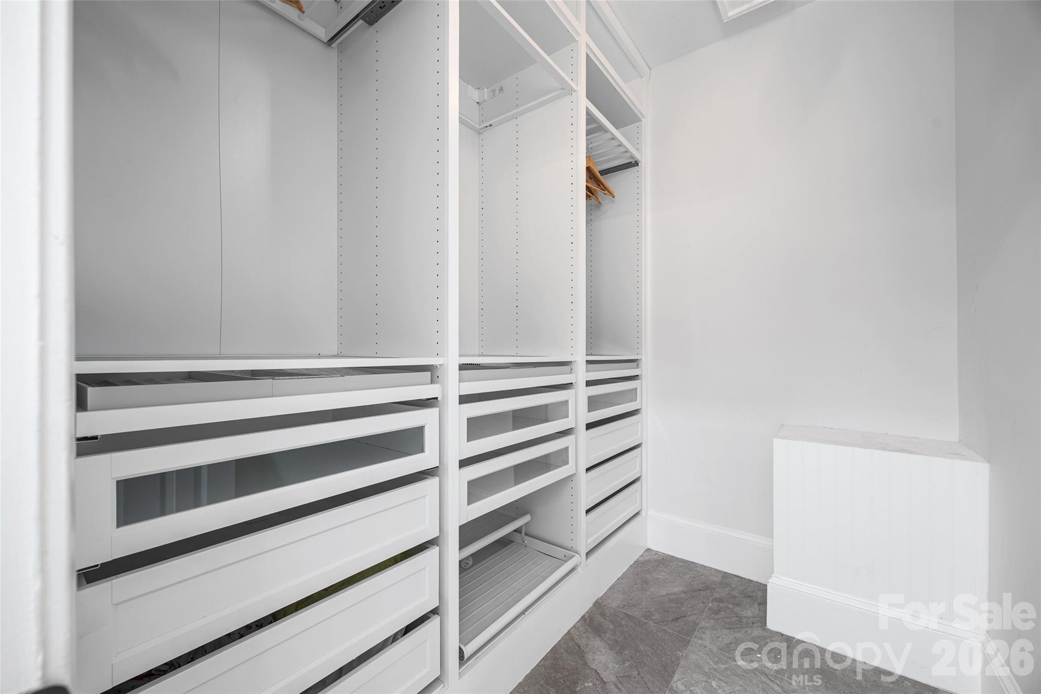 9827 Potter Road Property Photo 16