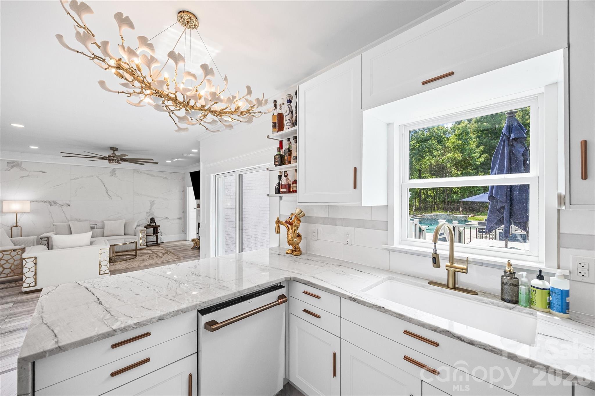 9827 Potter Road Property Photo 19